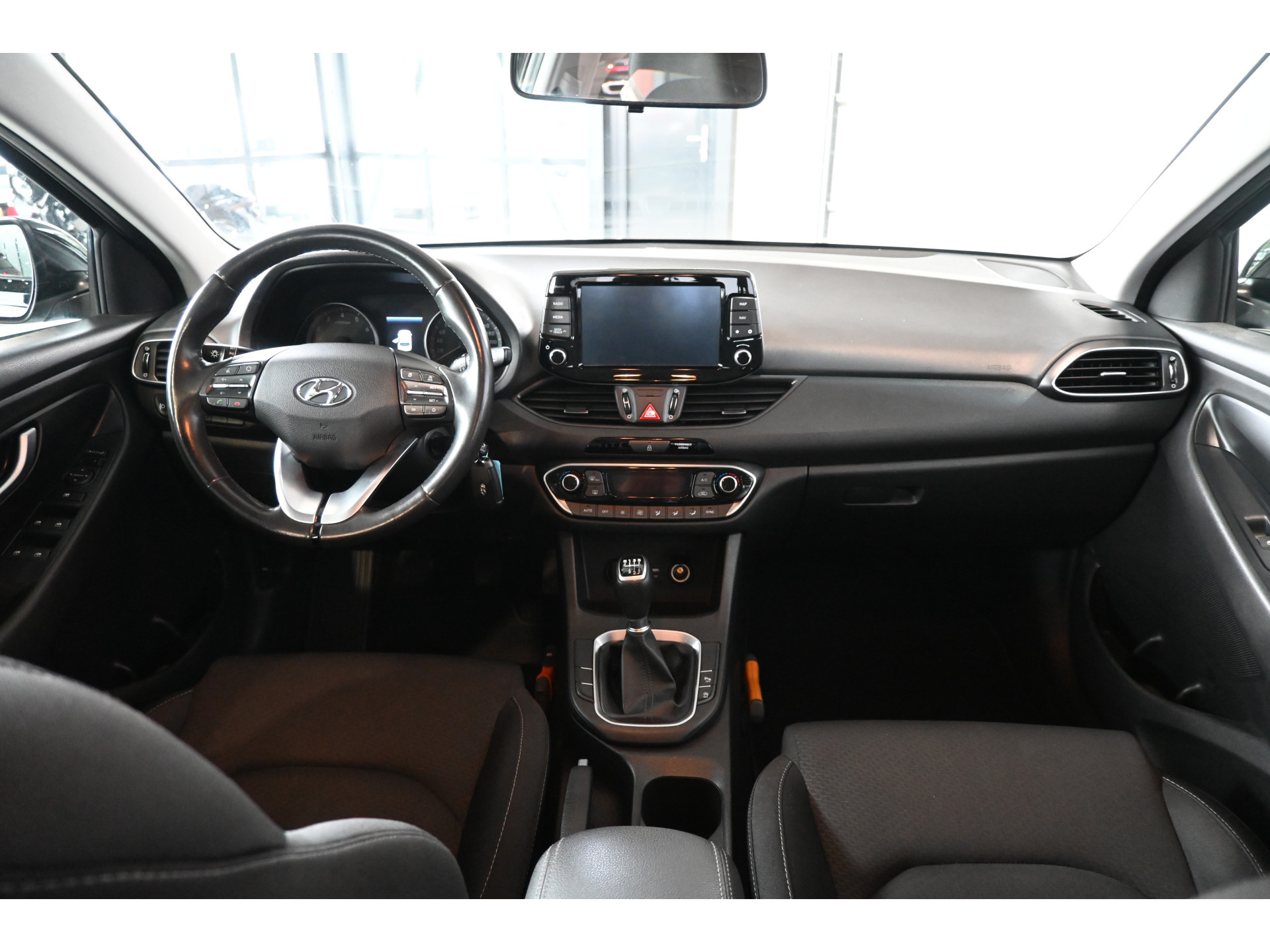 Hyundai i30 Wagon 1.4 T-GDI Comfort Clima Navigatie Camera Trekhaak Rijklaarprijs Inruil Mogelijk!