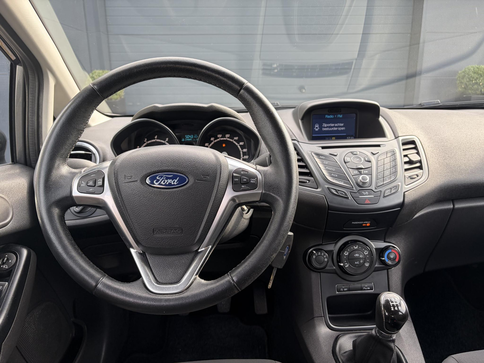 Ford Fiesta 1.0 Style Ultimate 2e Eigenaar l Navi l Airco l Cruise l Lm velgen l Pdc V+A l N.A.P l 5 Deurs l Weinig km l Zeer Zuinig l Apk tot 04-2027