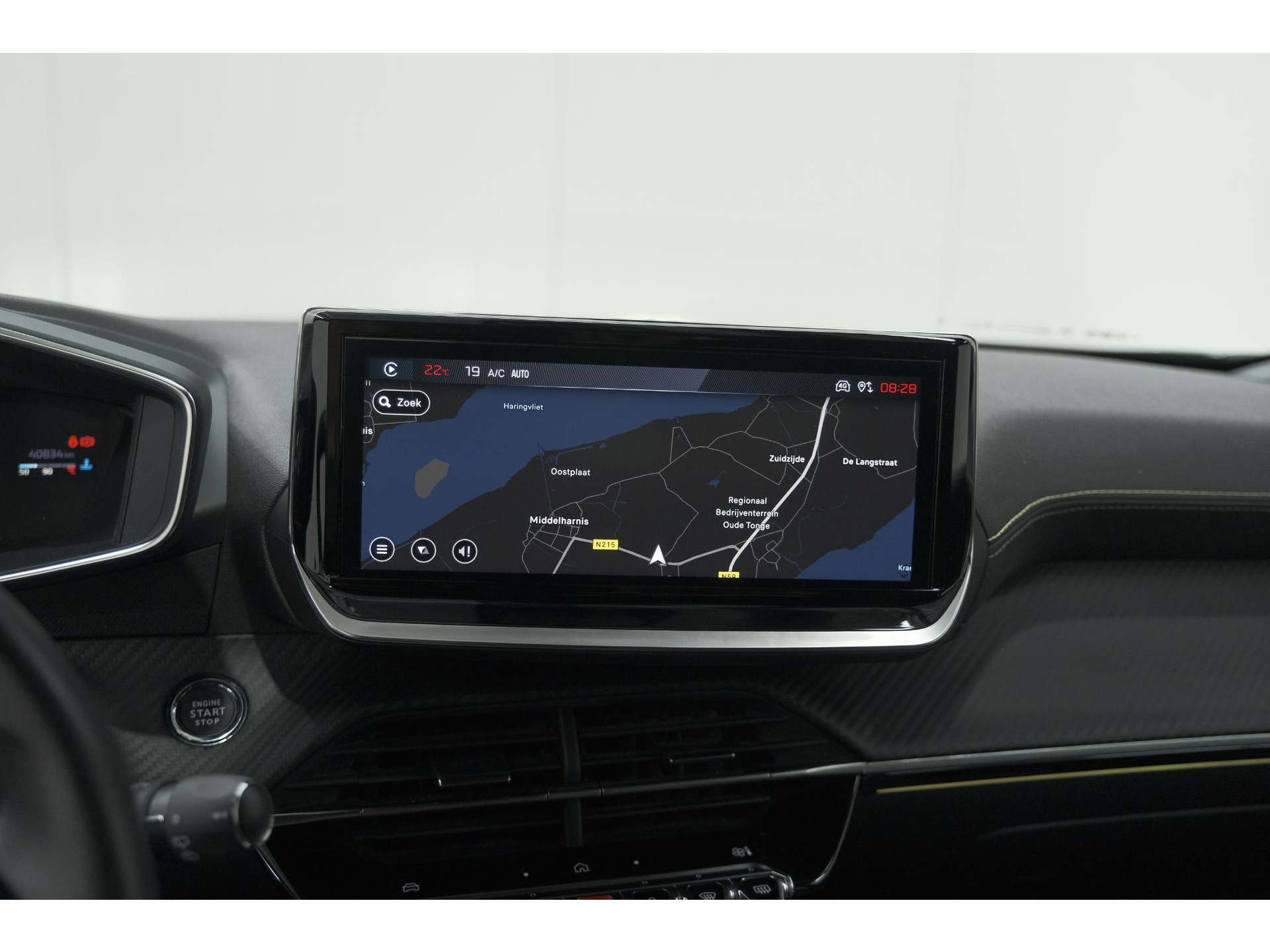 Peugeot 2008 PureTech 130 EAT8 GT | 360 Camera | Adaptieve Cruise Control | Dodehoekdetectie | Navigatie