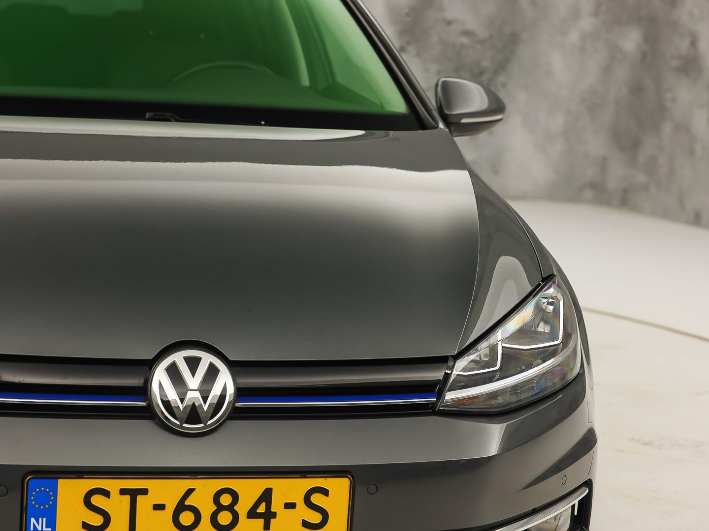 Volkswagen Golf Variant 1.5 TSI Highline 150Pk Automaat (VIRTUAL COCKPIT, APPLE CARPLAY, ALCANTARA, CAMERA, TREKHAAK, SPORTSTOELEN, GETINT GLAS, ADAPTIVE CRUISE, TREKHAAK, NIEUWSTAAT)