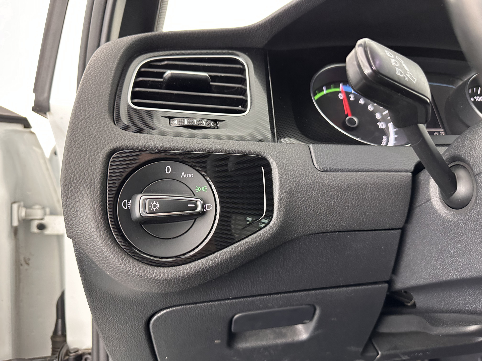 Volkswagen Golf 1.4 TSI GTE Aut. *FULL-LED | NAVI-FULLMAP | SPORT-SEATS | DAB+  | TOWBAR | ECC | SHIFT-PADDLES | PARKPILOT | CRUISE | 18''ALU*