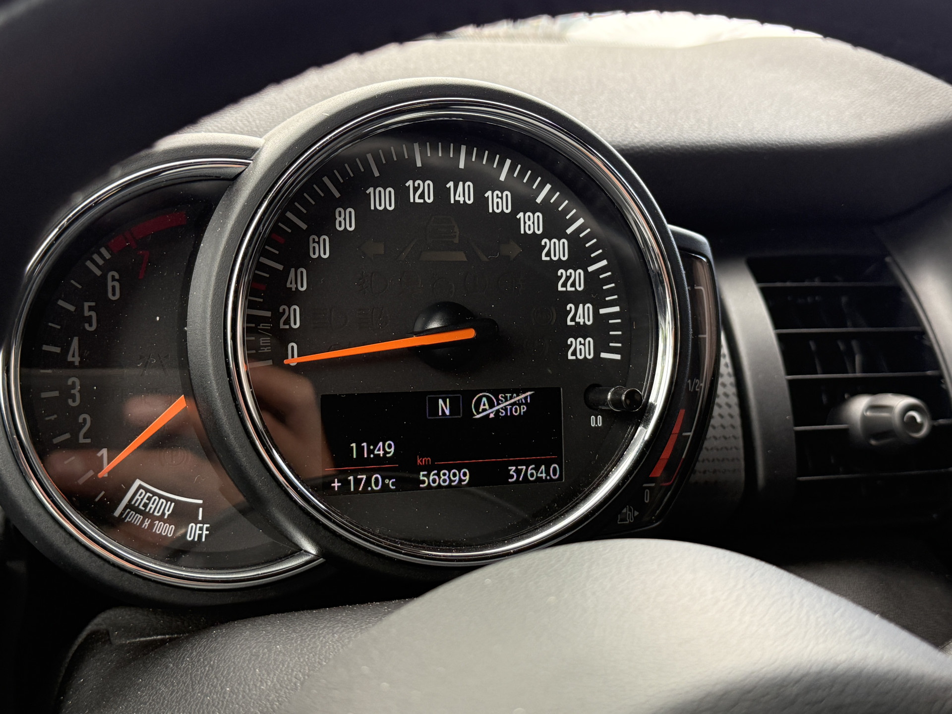 MINI 5-Deurs 1.5 Cooper Pepper | Keyless | Dealeronderhouden | All-Season