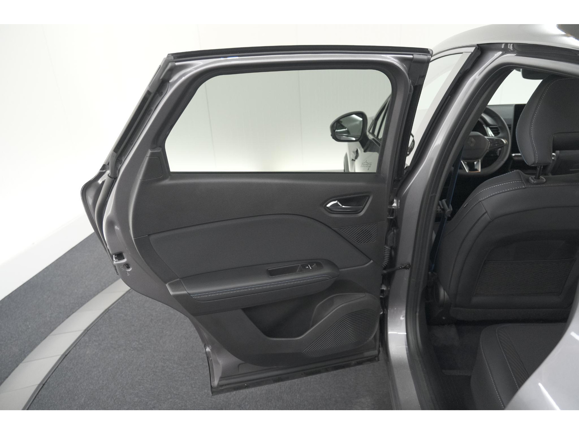 Renault Captur 1.8 E-Tech Full Hybrid 160 Esprit Alpine | 360 Camera | Dodehoekdetectie | Adaptieve Cruise Control