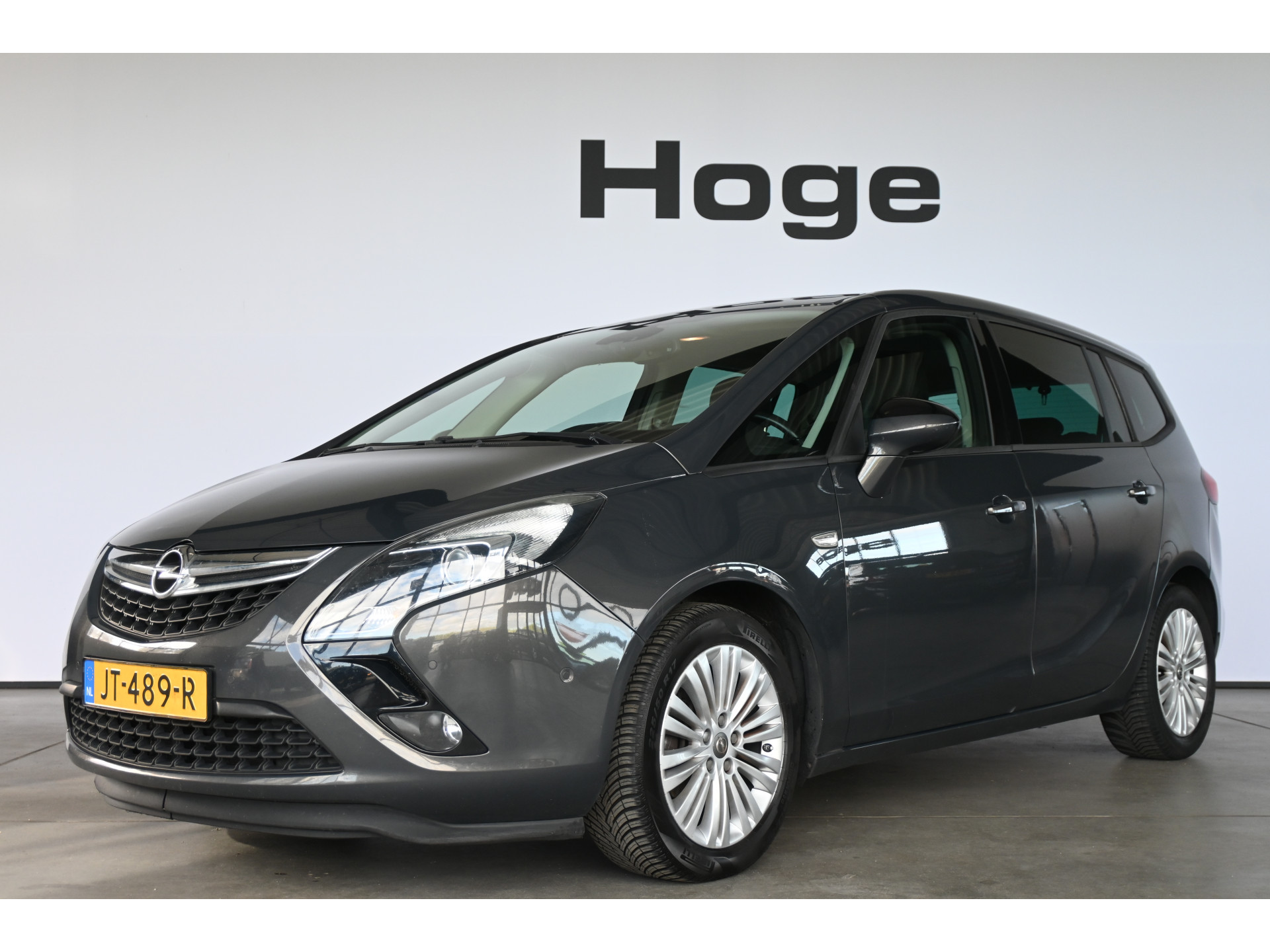 Opel Zafira Tourer 1.4 Edition 7p Clima Cruise control Navigatie PDC Goed Onderhouden! Inruil Mogelijk!