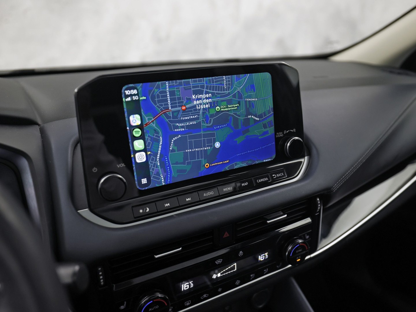 Nissan Qashqai 1.3 MHEV Xtronic Premiere Edition 158Pk Automaat (PANORAMADAK, VIRTUAL COCKPIT, APPLE CARPLAY, GROOT NAVI, 360 CAMERA, LEDER, SPORTSTOELEN, STOELVERWARMING, GETINT GLAS, ADAPTIVE CRUISE, NIEUWSTAAT)