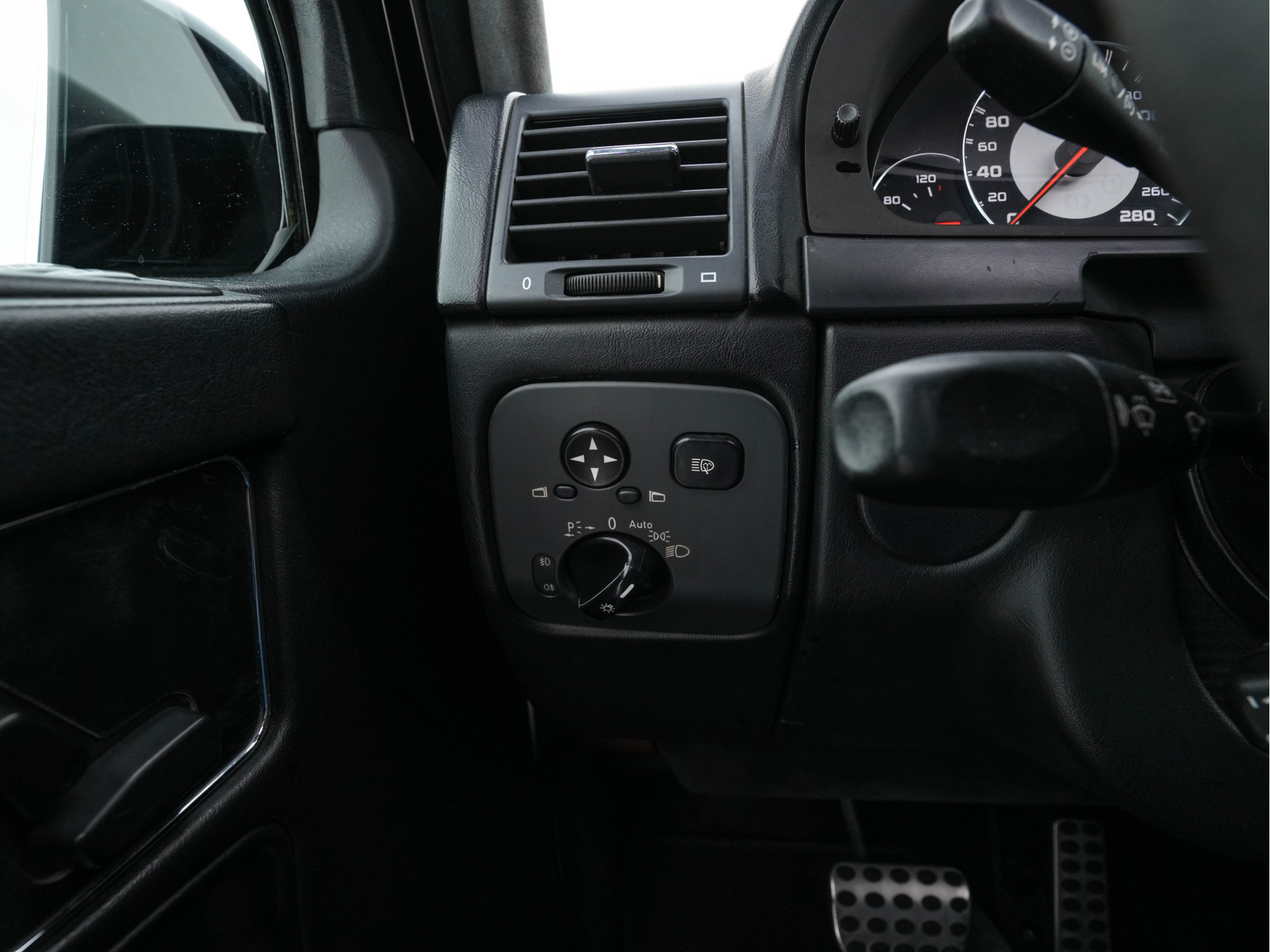 Mercedes-Benz G-klasse AMG 55 Kompressor Lang AMG Aut. *PANO | LUXURY-DESIGNO-LEATHER | XENON | HARMAN/KARDON | MEMORY-PACK | CAMERA | NAVI-FULLMAP | HEATED-COMFORTSEATS | PIRVACY-GLASS | 20''ALU | TOWBAR*