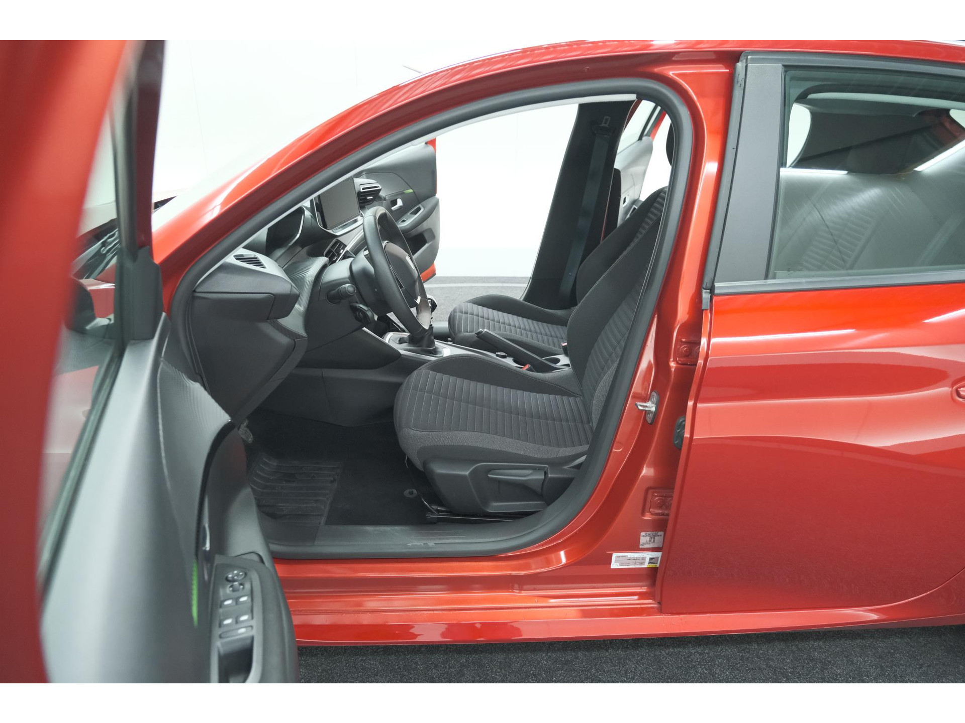 Peugeot 208 PureTech 100 Style | Navigatie | Cruise Control | Apple Carplay