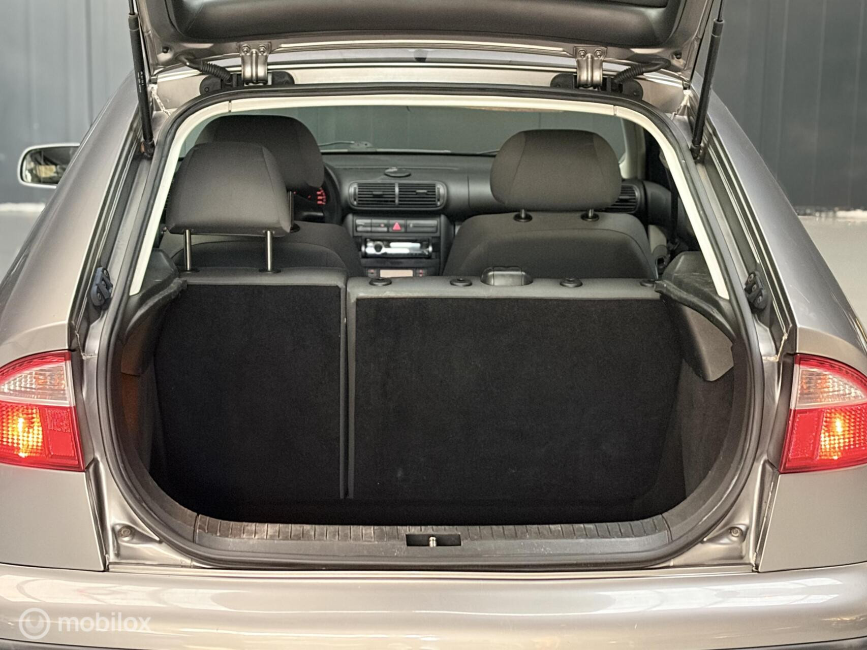 SEAT Leon 1.8-20V Signo | Automaat | Airco | NAP | 5-Deurs