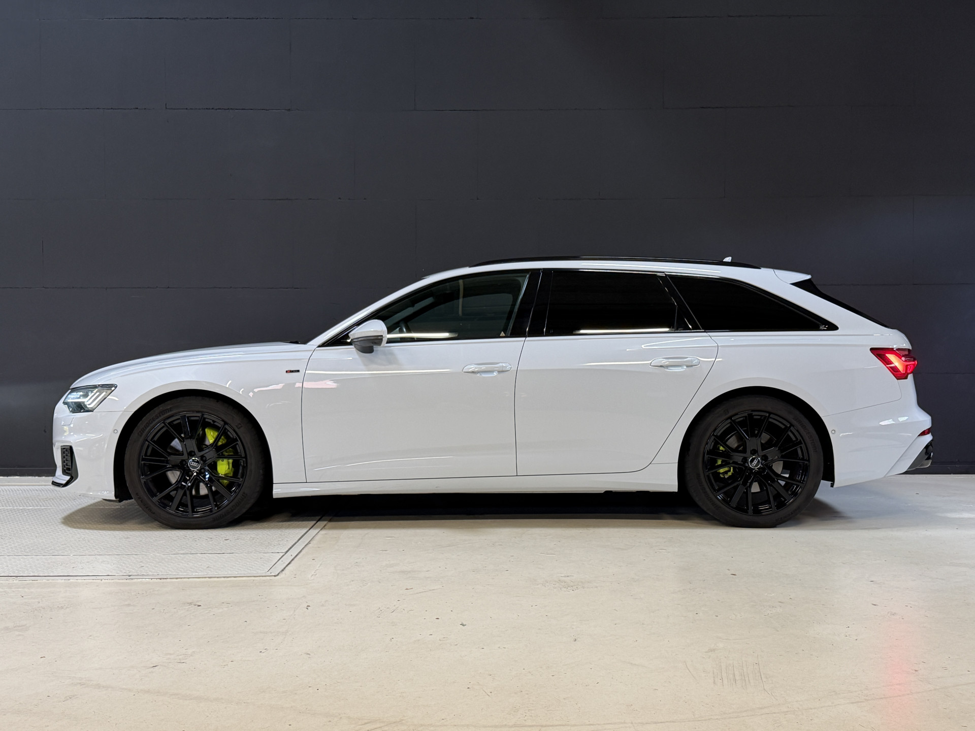 Audi A6 Avant 45 TDI quattro Sport Pro Line S | 2x S-Line | 360 Camera | Elektr. trekhaak | Full LED | Dealer onderhouden
