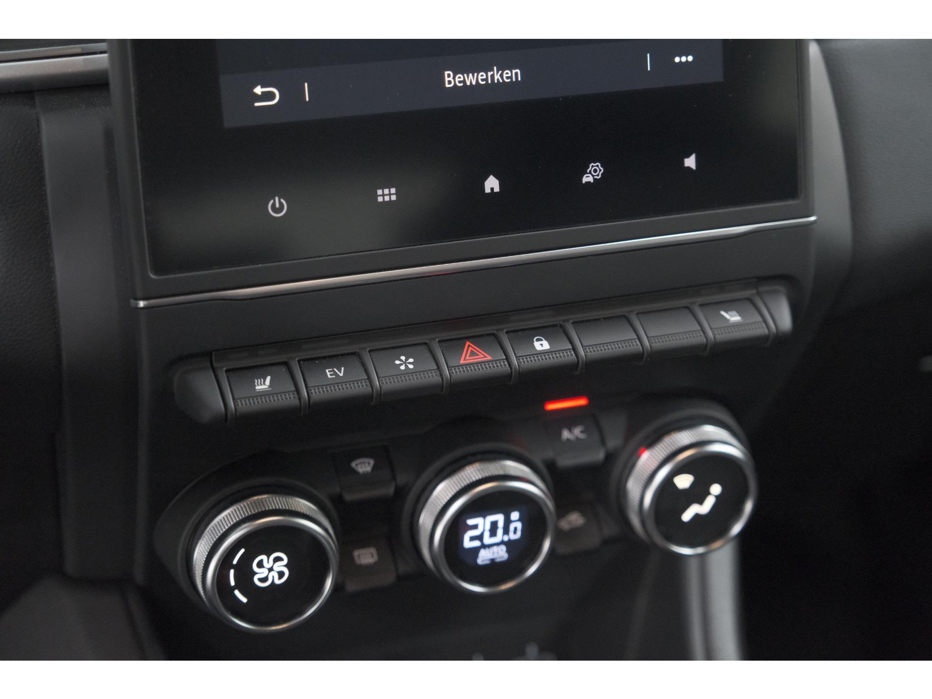 Renault Captur 1.6 E-Tech Hybrid 145 Intens | Trekhaak | Camera | Stoelverwarming | Navigatie