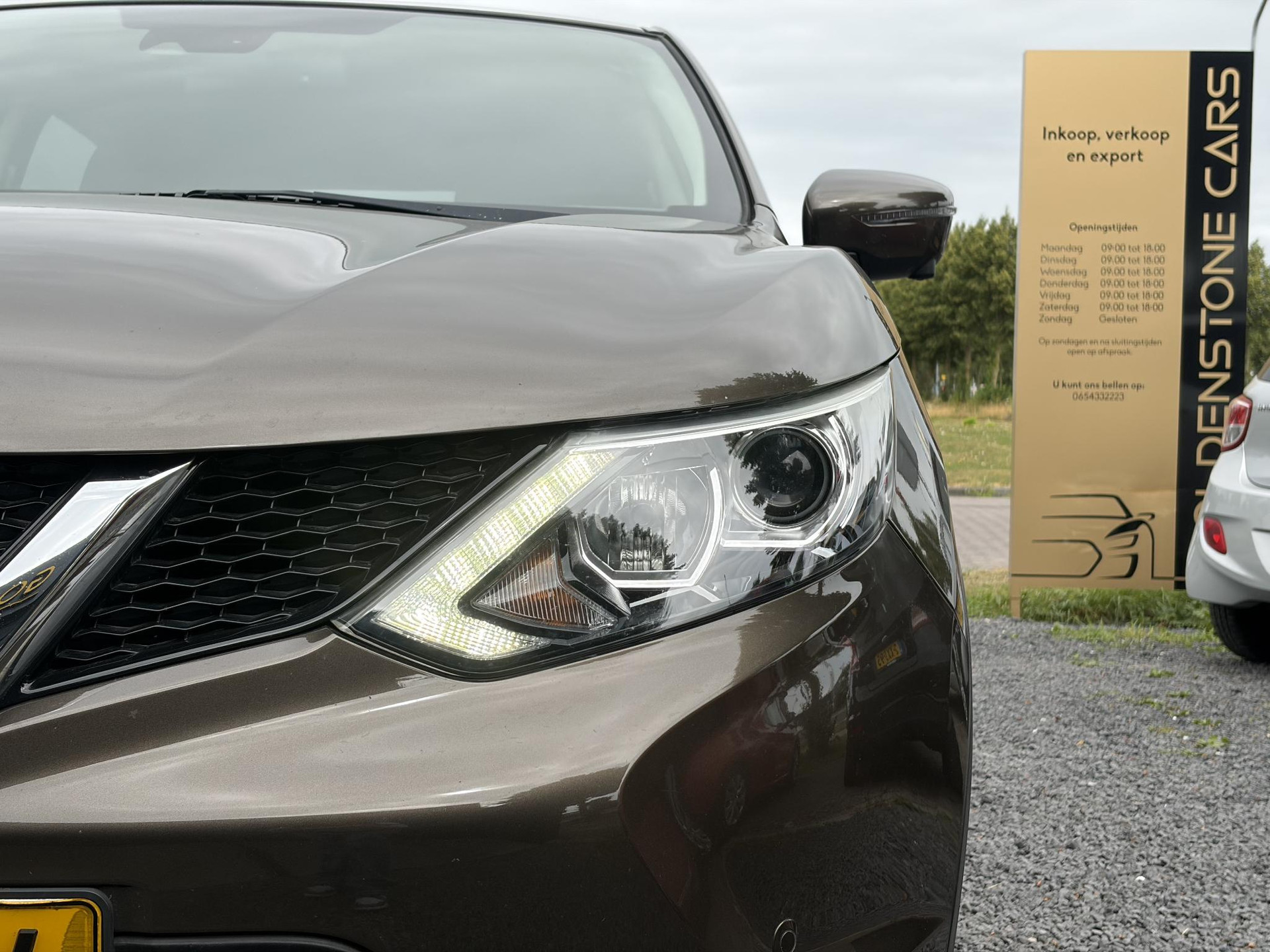 Nissan Qashqai 1.2 N-Connecta 360° Camera,Trekhaak,Navi,Pdc V+A,Keyless,6 Bak,Clima,Cruise,2e Eigenaar,115pk,Lm velgen,Apk tot 09-2027