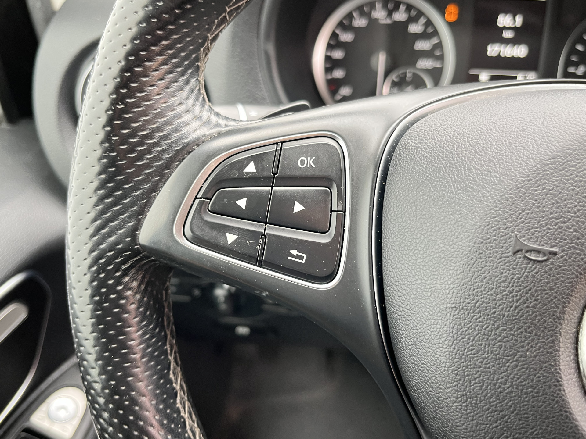 Mercedes-Benz Vito 119 1.9 CDI 190pk Automaat L2H1 9G-Tronic Climate Control Adaptieve Cruise Control Trekhaak Navigatie Camera Stoelverwarming
