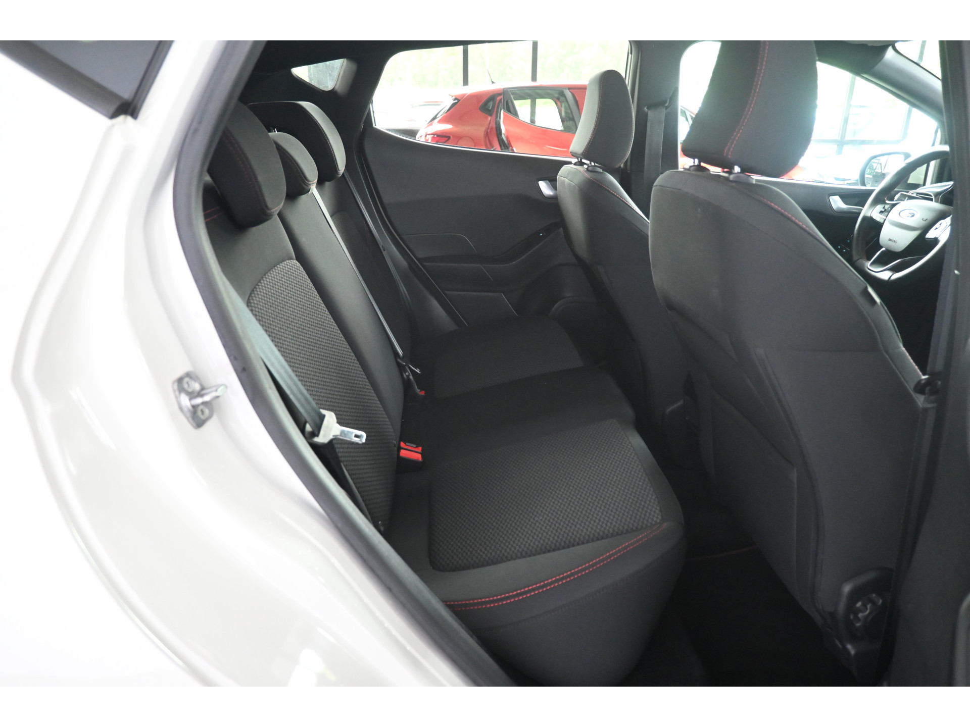 Ford Fiesta 1.0 EcoBoost ST-Line Navigatie Stuur/Stoelverwarming LED Carplay Rijklaarprijs! Inruil Mogelijk!