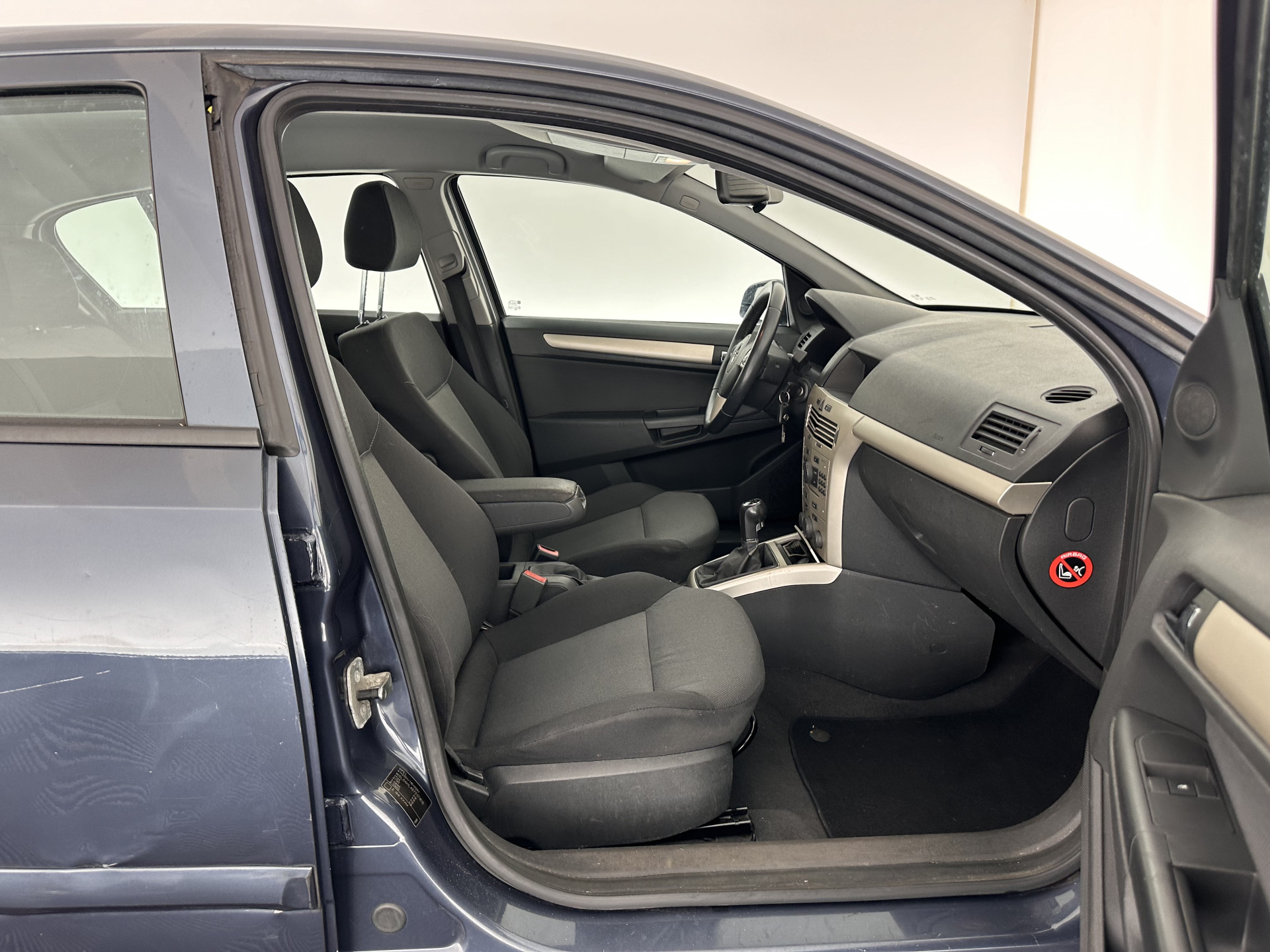 Opel Astra 1.4 Temptation *AIRCO | CRUISE | COMFORT-SEATS | TOWBAR | RADIO-CD | 16''ALU *