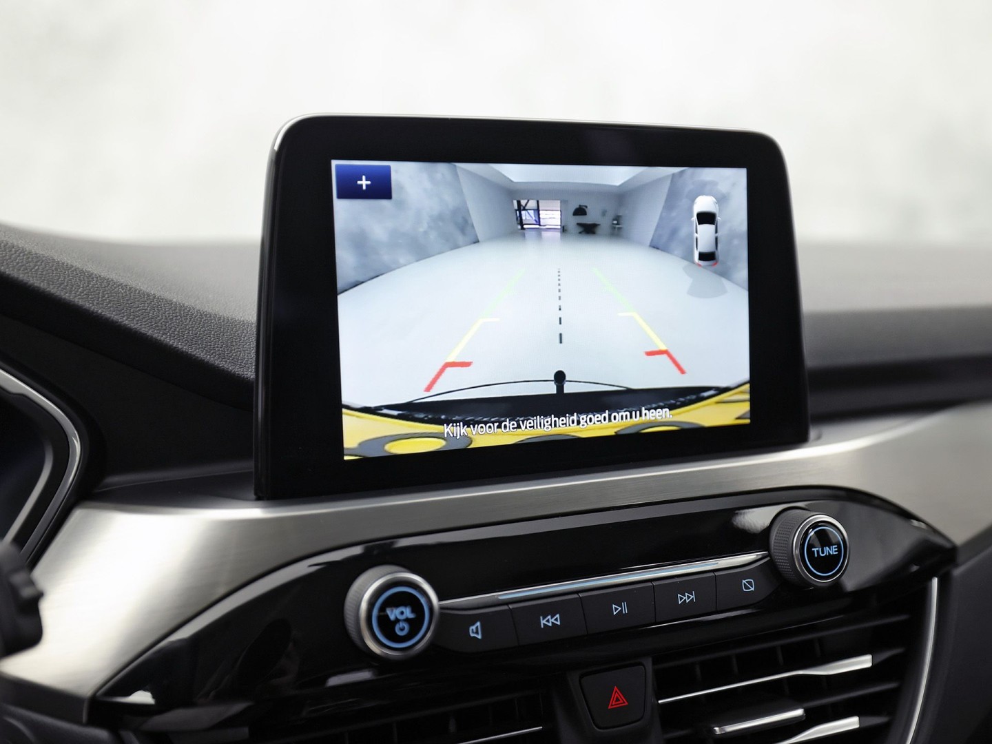 Ford Kuga 2.5 PHEV Titanium Sport 225Pk Automaat (VIRTUAL COCKPIT, SOH 93%, APPLE CARPLAY, GROOT NAVI, CAMERA, SPORTSTOELEN, CRUISE, TREKHAAK, NIEUWSTAAT)