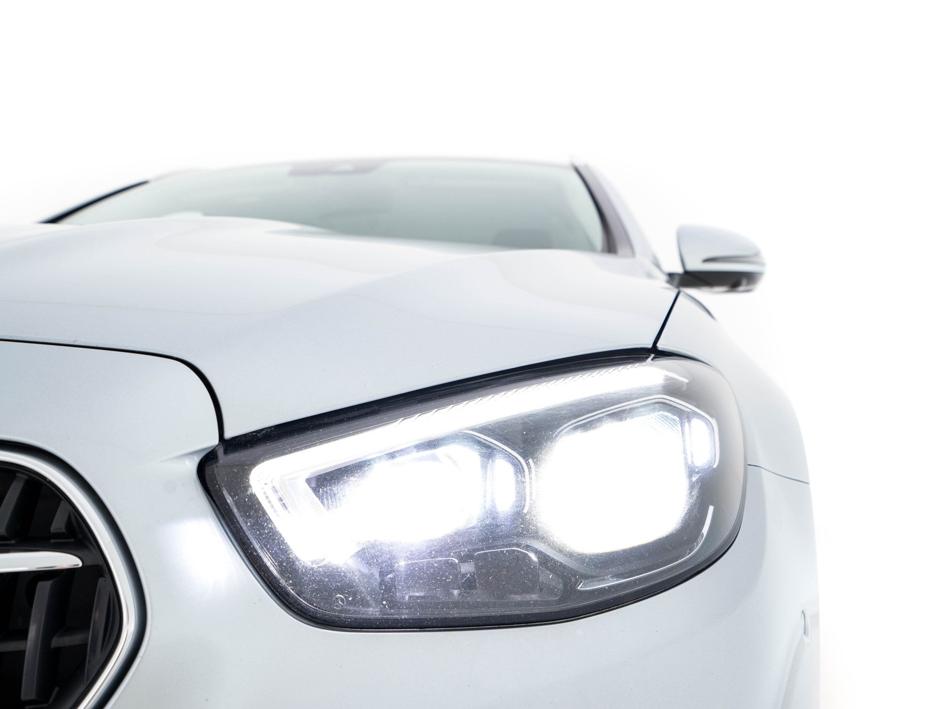 Mercedes-Benz E-klasse Estate 300 de Business Solution Luxury Plug-In (INCL-BTW) Aut. *DIGI-COCKPIT | MULTIBEAM-LED | LUXURY-LEATHER | TOP-VIEW | KEYLESS | DAB | NAVI-FULLMAP | CRUISE | SHIFT-PADDLES | AMBIENT-LIGHT | HEATED-SPORTSEATS | 18"ALU*