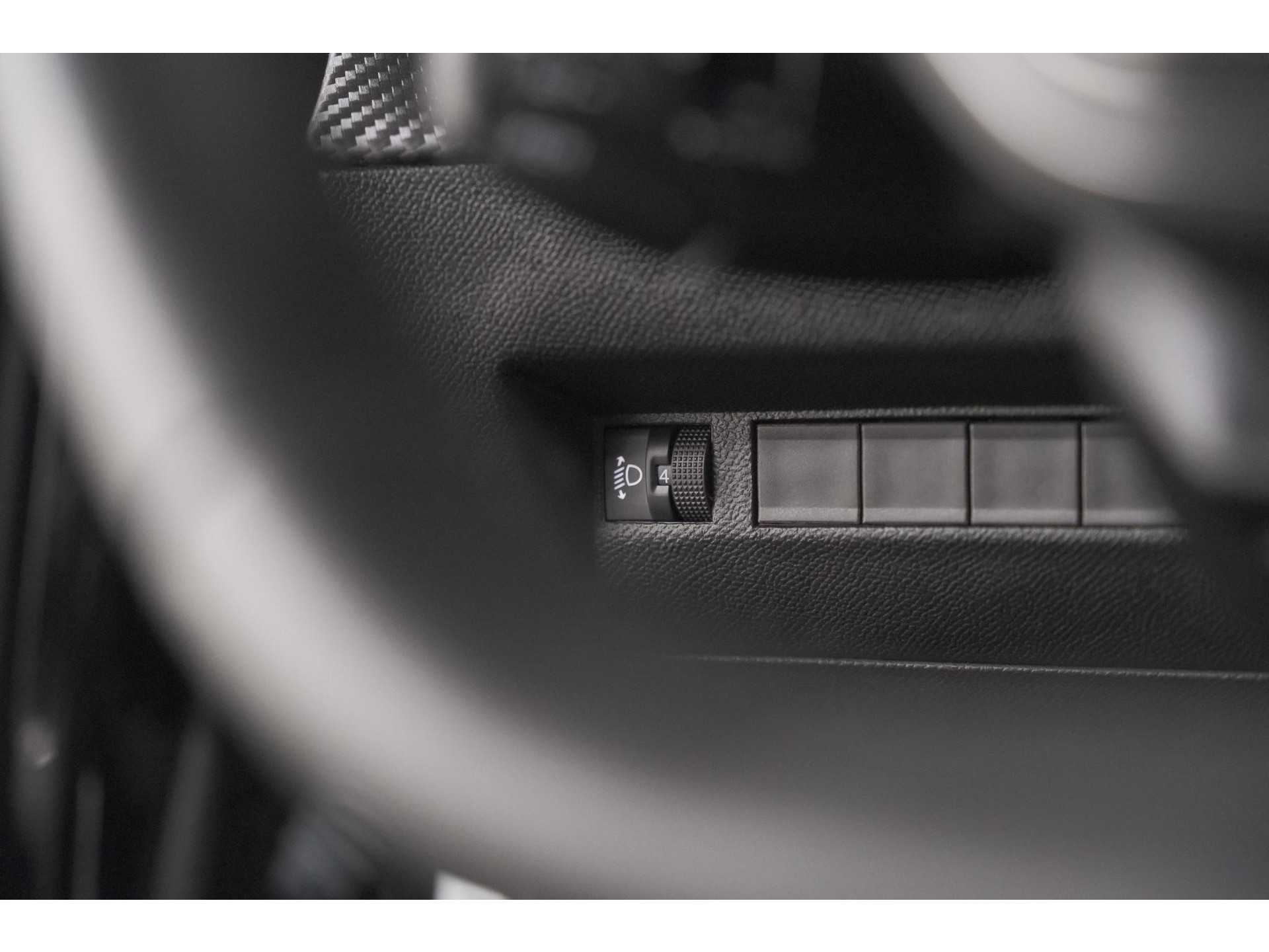 Peugeot 2008 PureTech 100 Allure | Apple Carplay | Parkeersensoren | Climate Control | Cruise Control