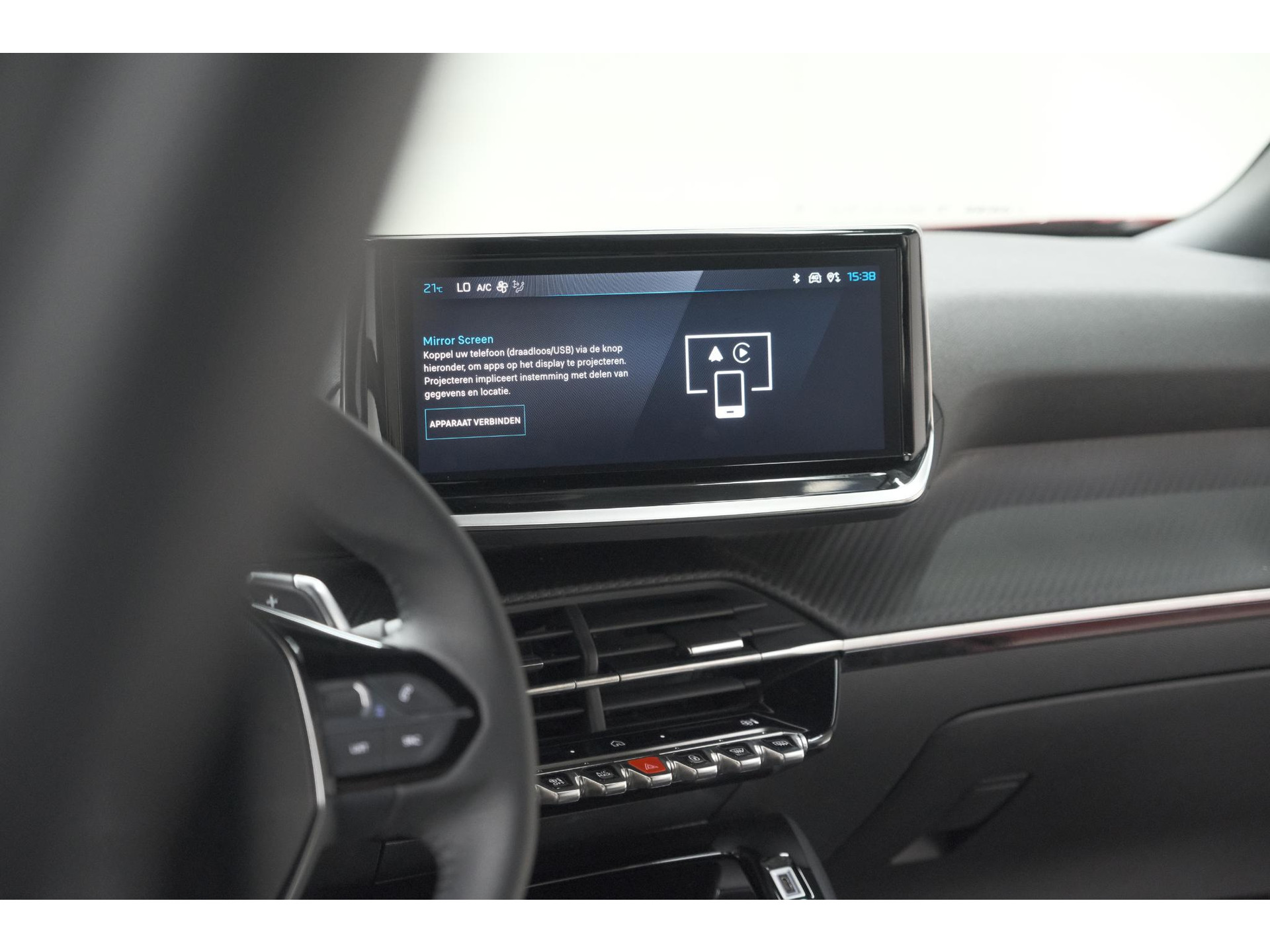 Peugeot 2008 1.2 Hybrid 145 Allure | 360 Camera | Adaptieve Cruise Control | Dodehoekdetectie | Apple Carplay