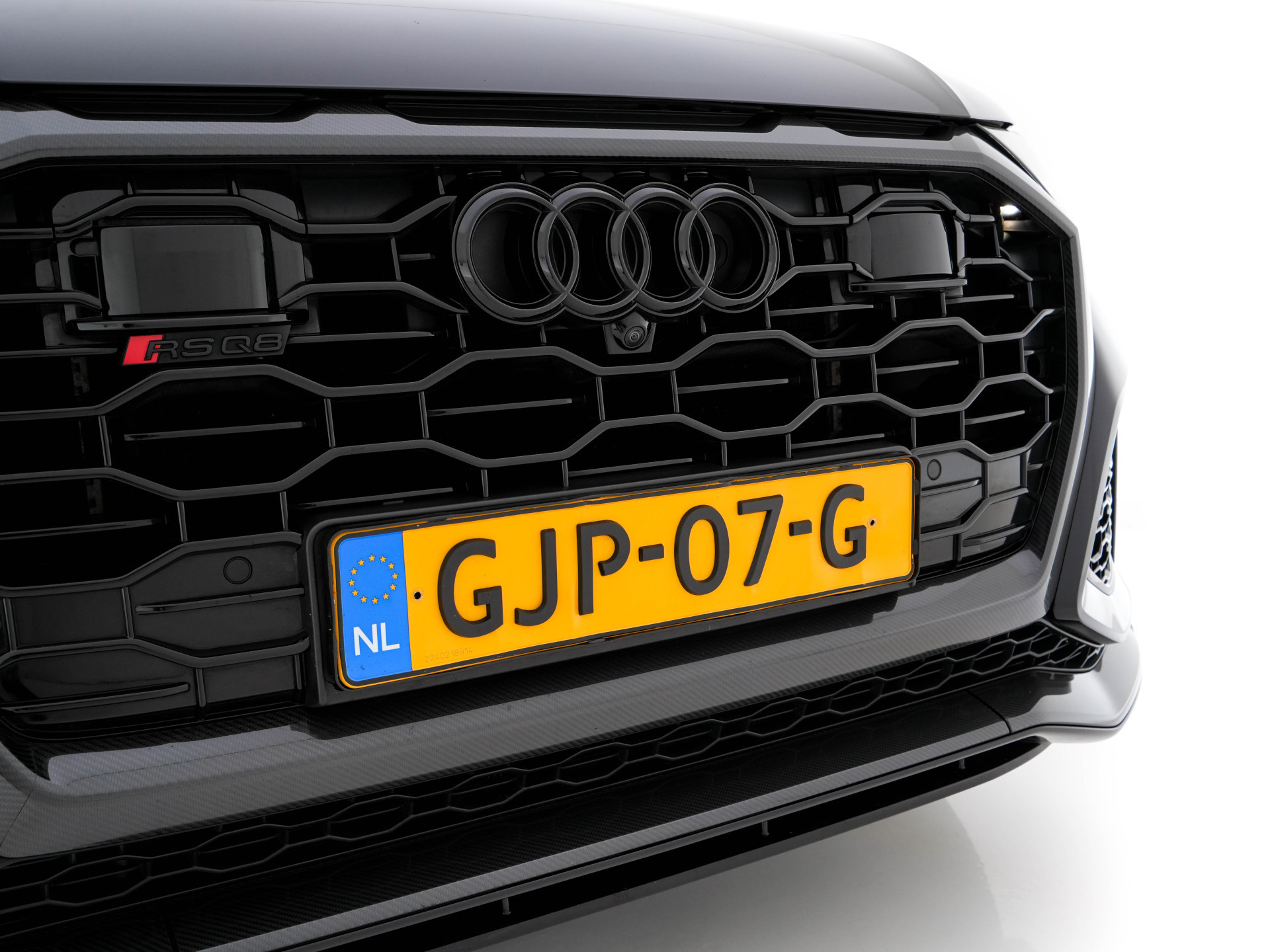 Audi RS Q8 4.0 TFSI Quattro * PANO | MILLTEK-EXHAUST | CERAMIC-BRAKES | CARBON-PACK | LEATHER | MEMORY-PACK | 4-WHEEL-STEERING | AIRSUSPENSION | BANG&OLUFSEN | ADAPTIVE-CRUISE | BLINDSPOT | TOPVIEW | SOFTCLOSE |  ....