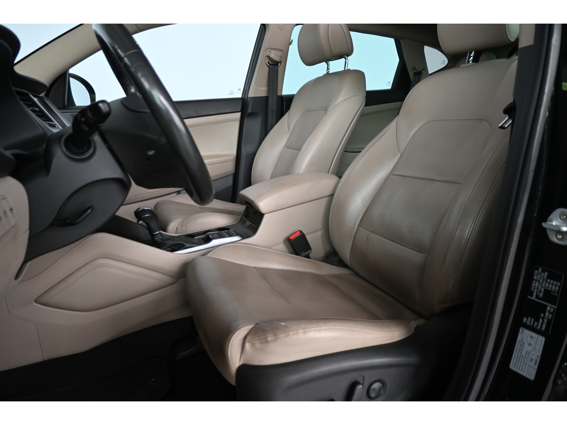 Hyundai Tucson 1.6 T-GDi Premium 4WD Automaat Panoramadak Navigatie Cruise Stoelverwarming Clima 100% Onderhouden! Inruil Mogelijk!