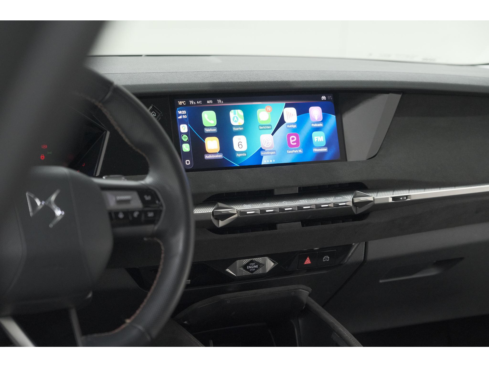 DS 4 PureTech 130 EAT8 Performance Line | Camera | Apple Carplay | Alcantara® bekleding | Parkeersensensoren