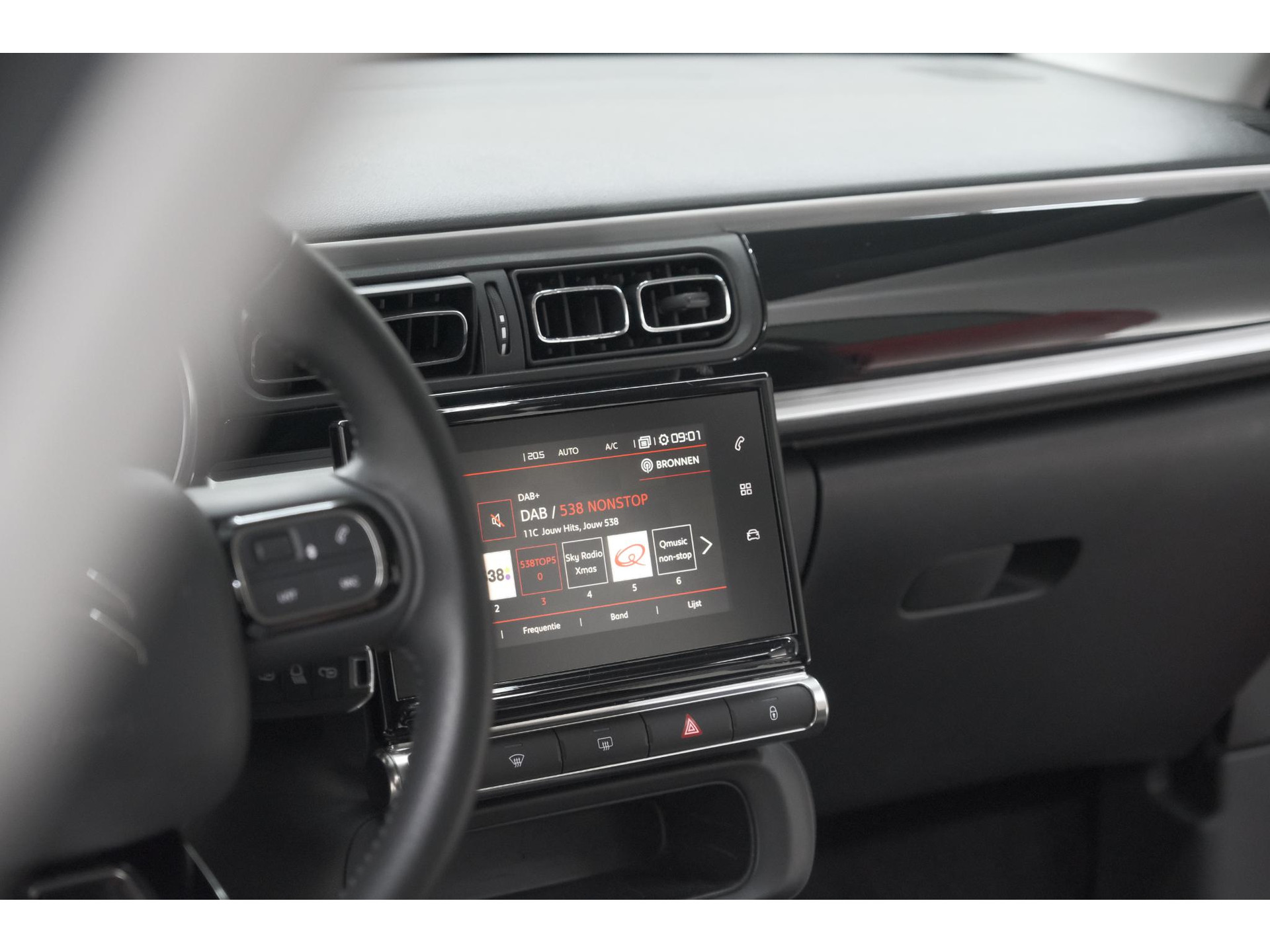 Citroen C3 PureTech 82 S&S Shine | Camera | Apple Carplay | Parkeersensoren | 16 Inch Velgen