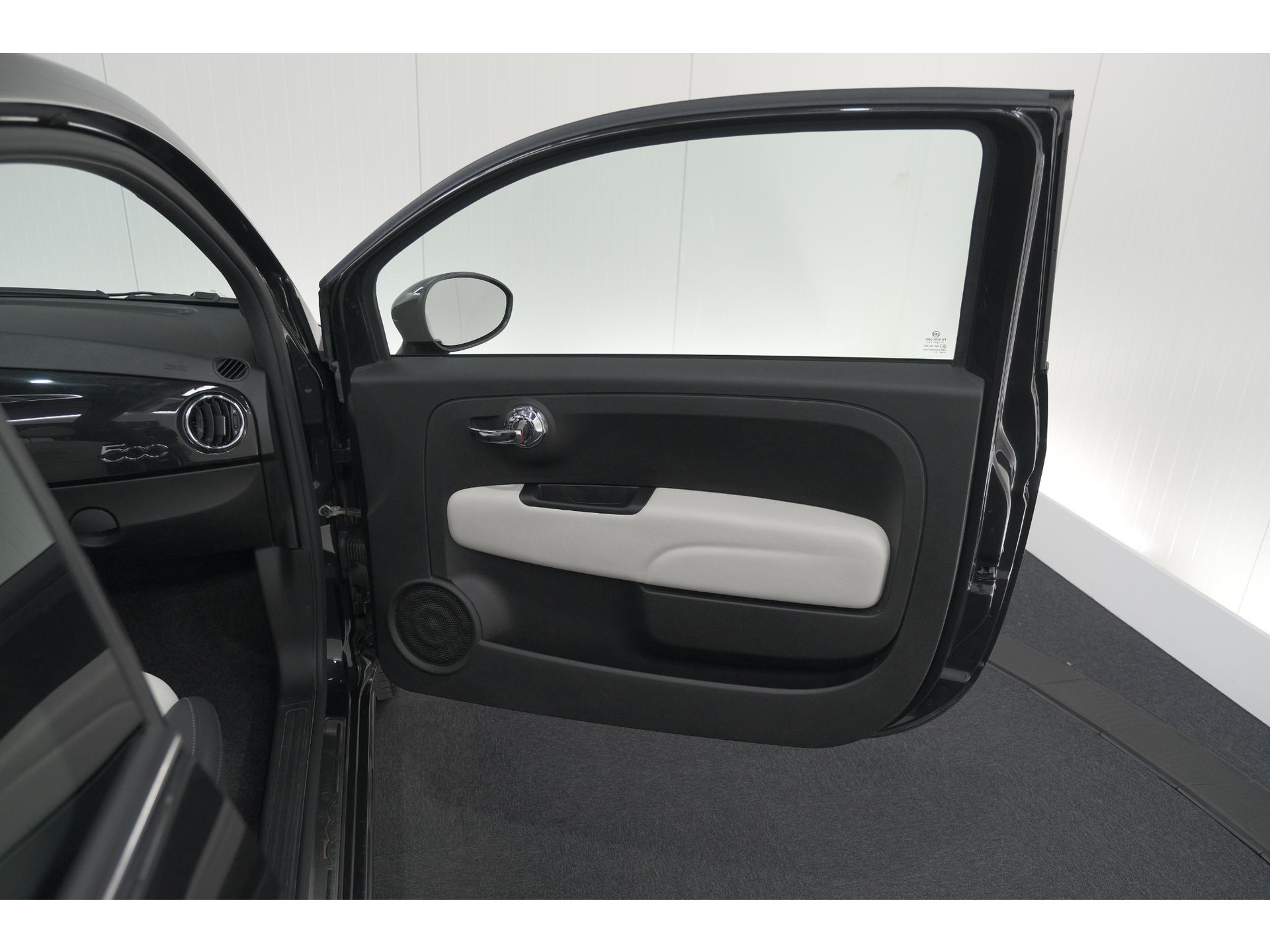 Fiat 500 C 1.0 Hybrid Dolcevita | Apple Carplay | Parkeersensoren | Climate Control