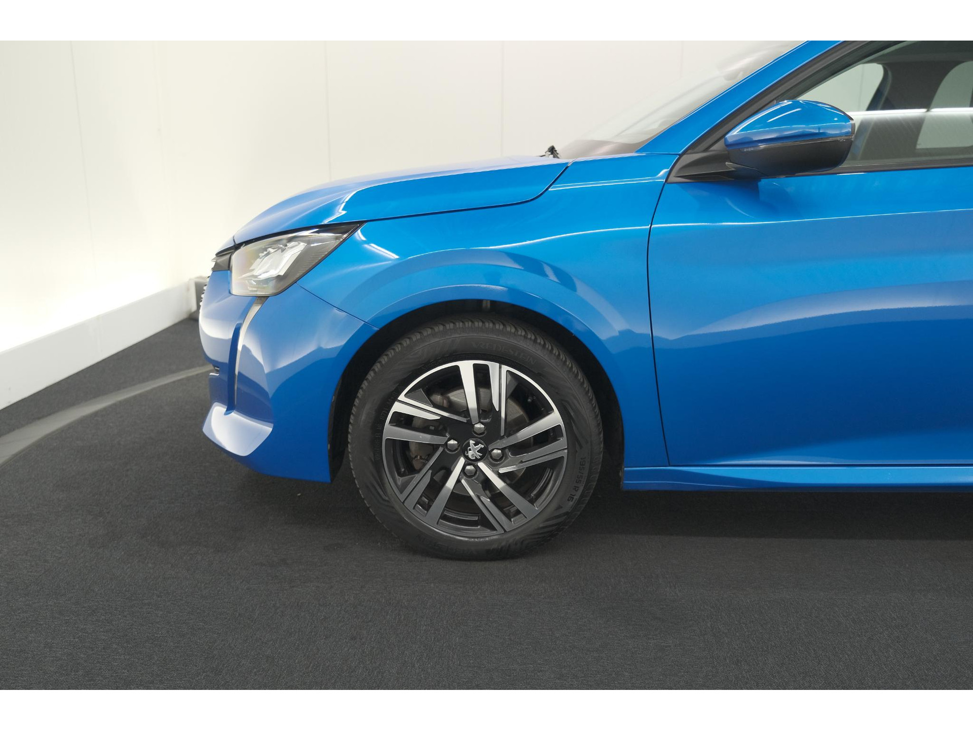 Peugeot 208 PureTech 100 Allure | Trekhaak | Camera | Apple Carplay | Navigatie | Parkeersensoren