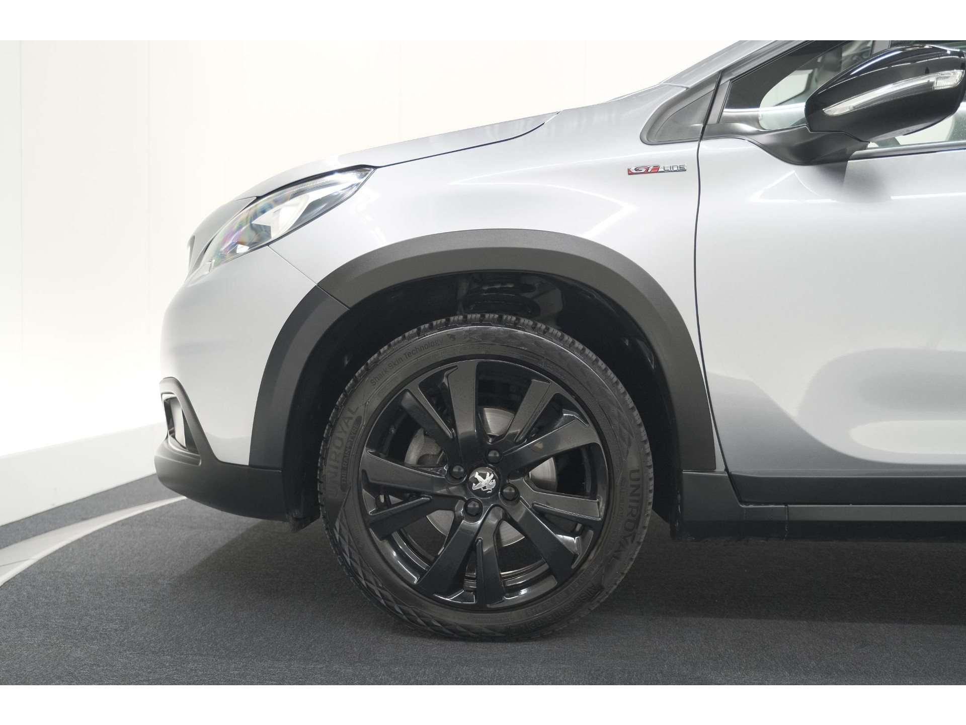 Peugeot 2008 PureTech 110 EAT6 GT | Trekhaak | Camera | Panoramadak | Apple Carplay