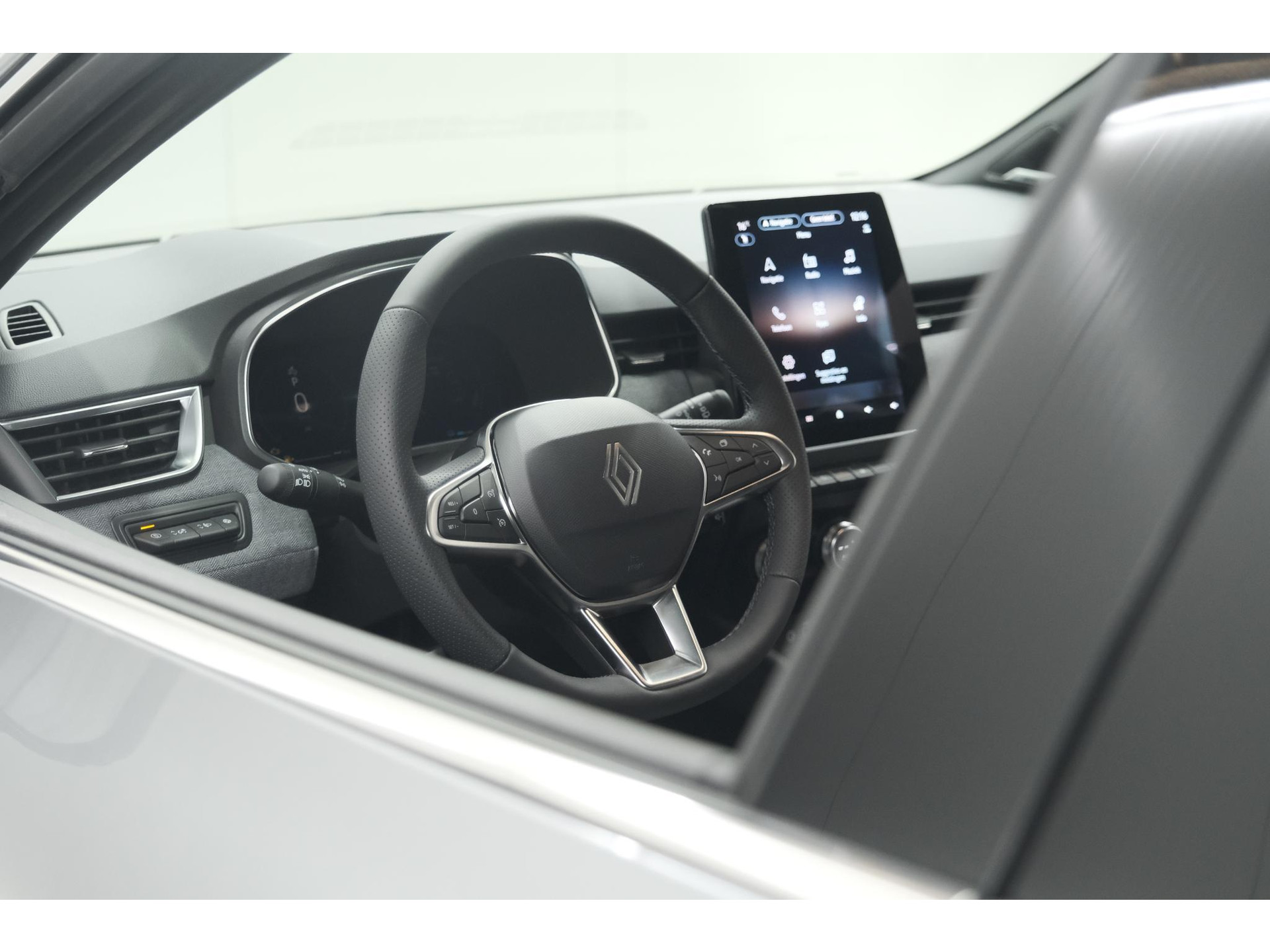 Renault Clio 1.6 E-Tech Full Hybrid 145 Techno | 360 Camera | Bose Audio | Stoelverwarming | 9.3 Inch Groot Scherm