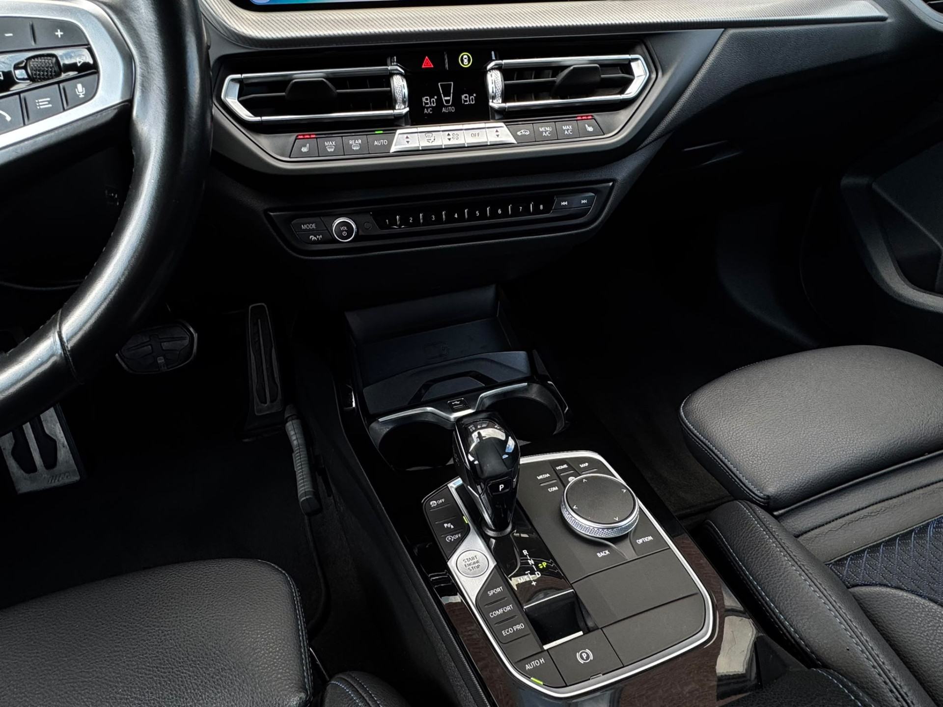 BMW 1-serie 118i 140PK Automaat M-Sport Camera Virtual Stuurverwarming