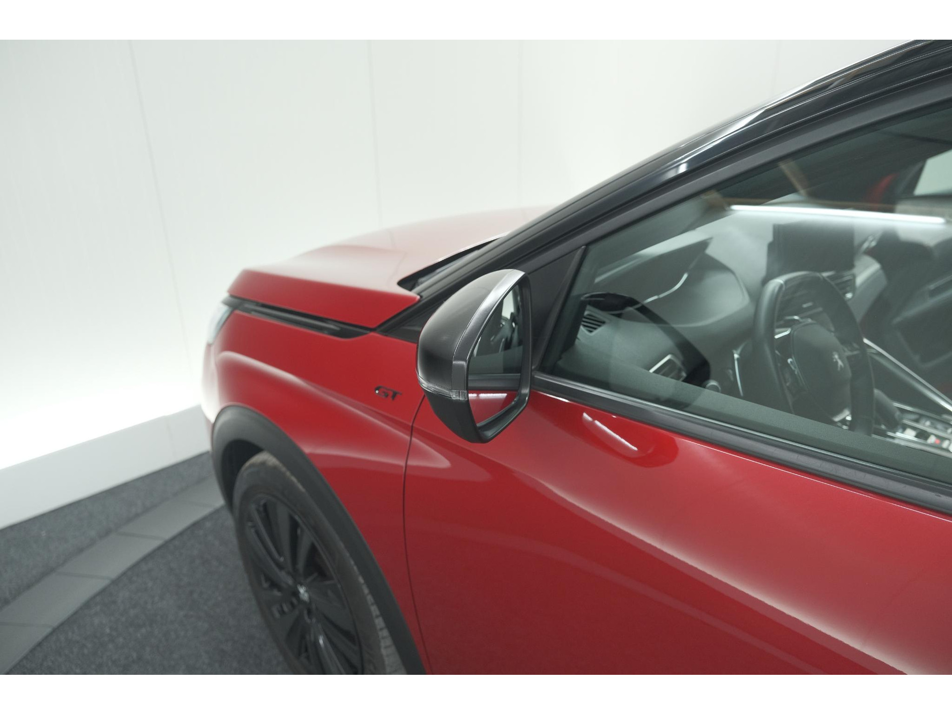 Peugeot 5008 PureTech 130 EAT8 GT Black Pack | Elektrische Kofferklep | Camera | Adaptieve Cruise Control | Dodehoekdetectie