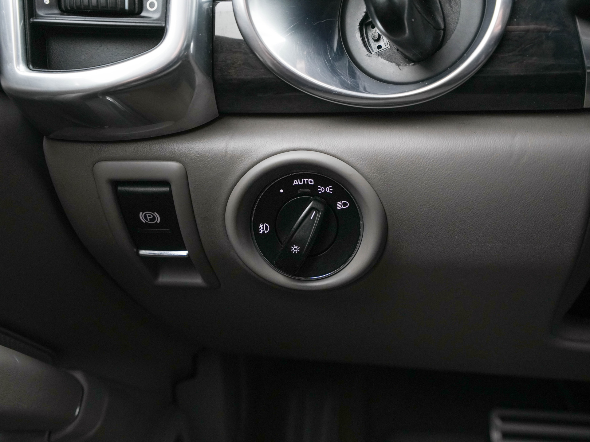 Porsche Cayenne 4.8 Turbo AWD Aut. *PANO | LEATHER | BURMESTER-SURROUND | BI-XENON | MEMORY-PACK | NAVI-FULLMAP | ADAPTIVE-CRUISE | AIR-SUSPENSION | CAMERA | SPORT-SEATS |  20''ALU*