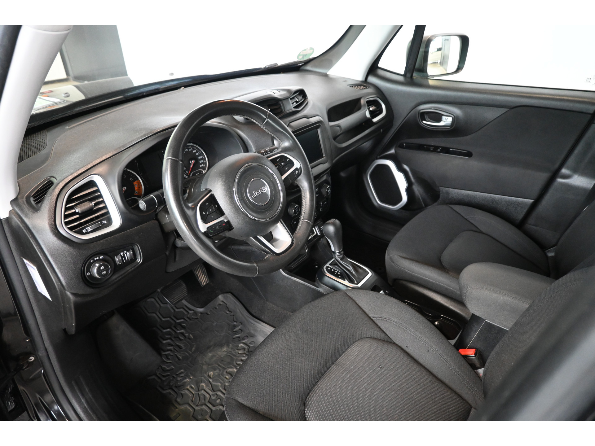 Jeep Renegade 1.3T Limited Automaat Clima Carplay Cruise Control 1e Eigenaar Rijklaarprijs! Inruil Mogelijk!