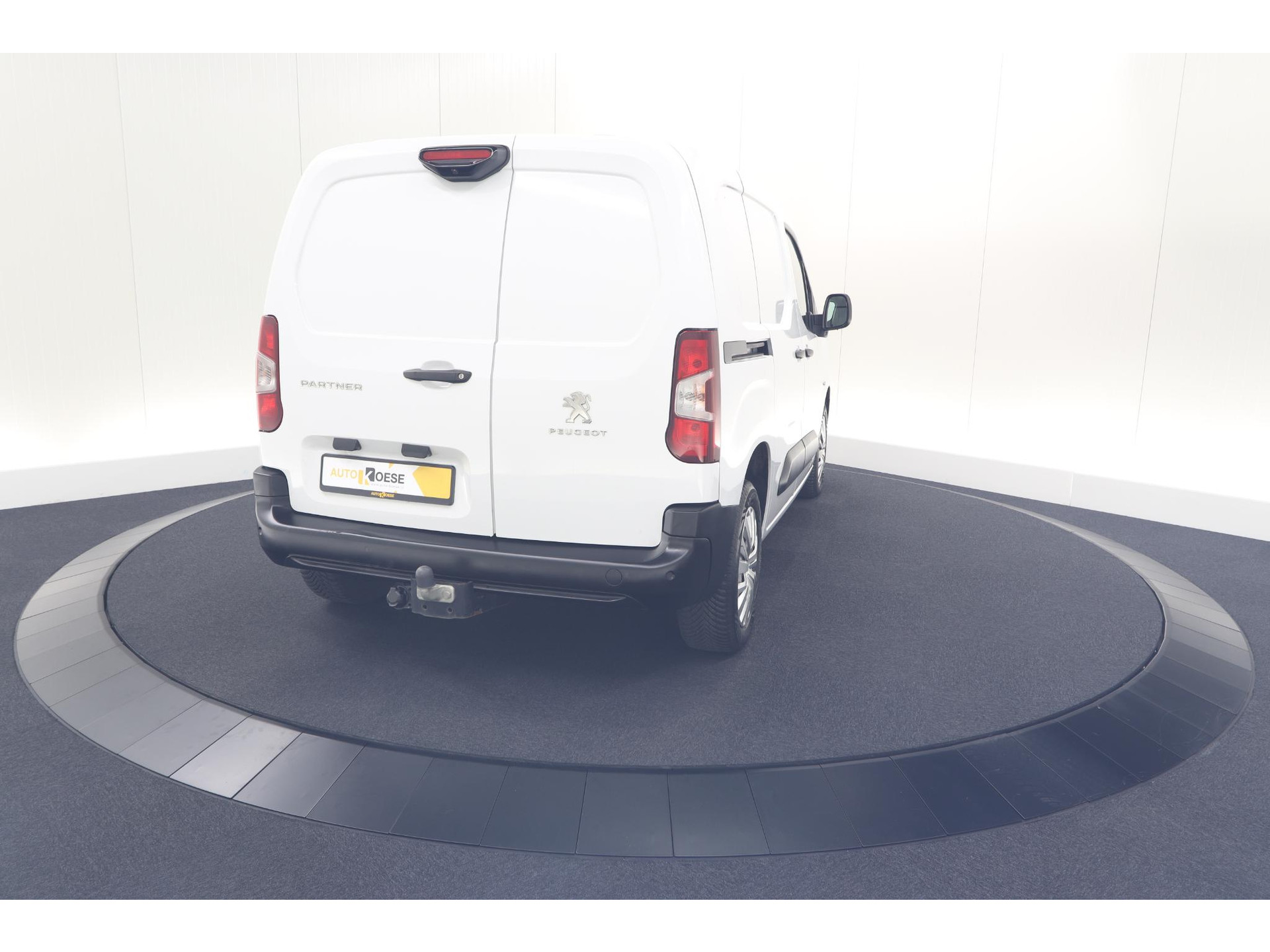 Peugeot Partner 1.5 BlueHDi 100 S&S L1 | Trekhaak | Camera | Apple Carplay | Laadruimte-Pakket