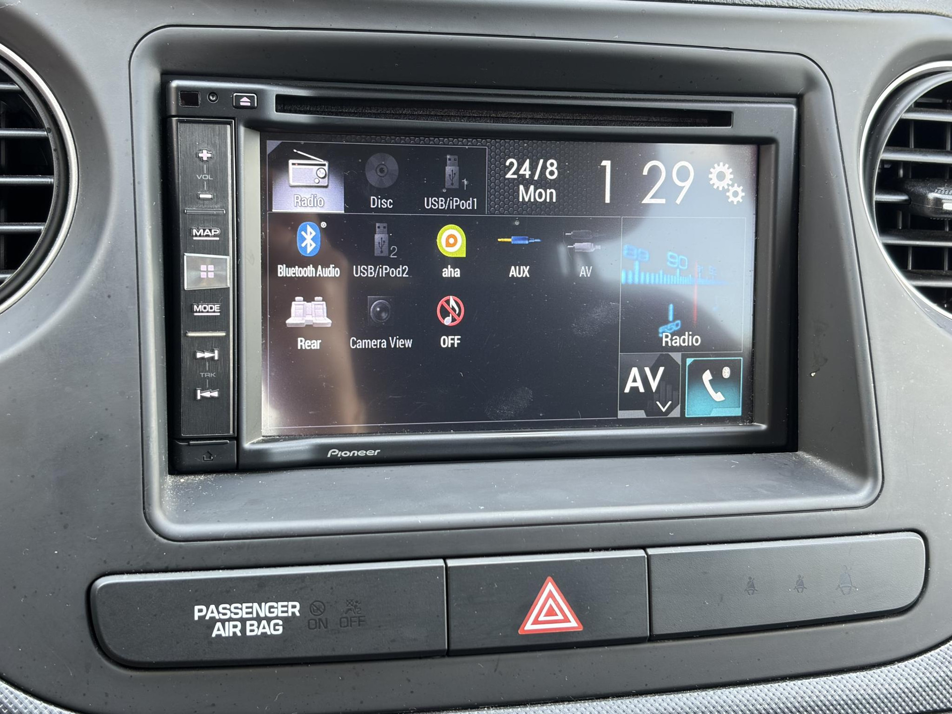 Hyundai i10 1.0i i-Motion Go! 2016 ✓Navi✓Clima✓Cruise✓Recent beurt gehad✓2eEigenaar✓5 Deurs✓N.A.P✓Weinig km✓Zeer Zuinig✓Apk tot 03-2027