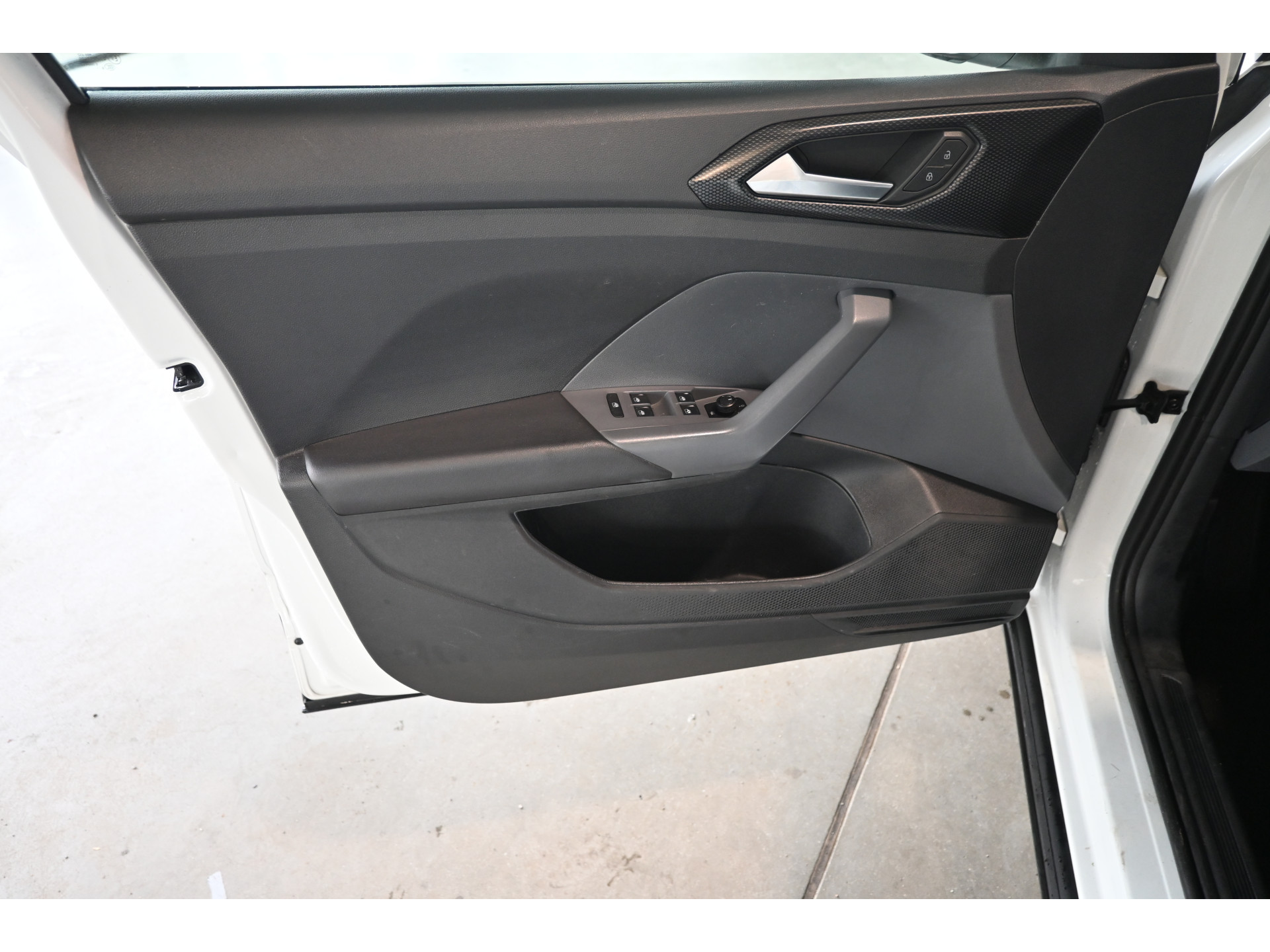 Volkswagen T-Cross 1.0 TSI Life Clima Cruise Control Navigatie Carplay Camera Rijklaarprijs Inruil Mogelijk!