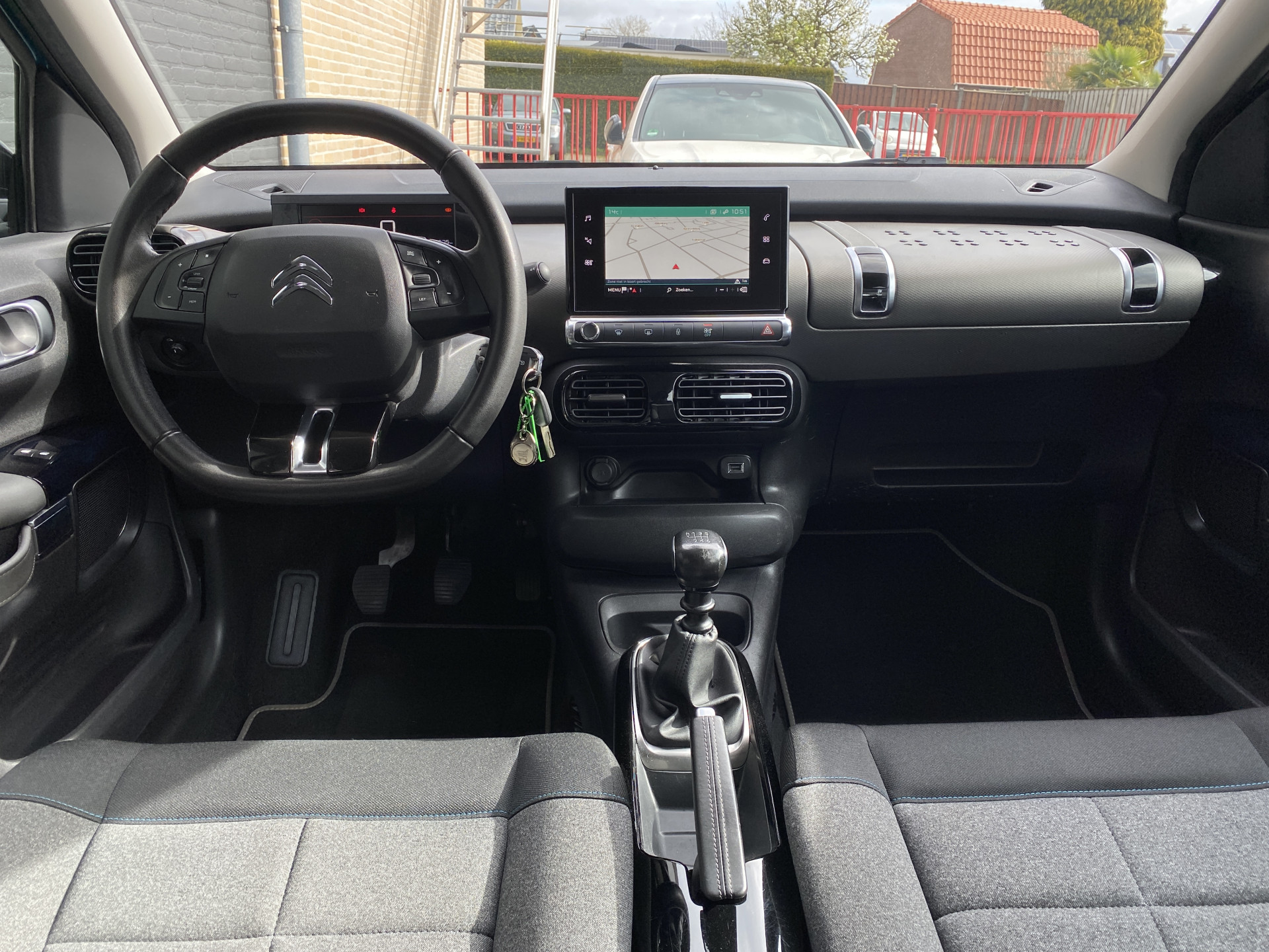 Citroën C4 Cactus 1.2 PureTech Business | navigatie | trekhaak | cruise control | parkeersensoren | apple carplay/android auto