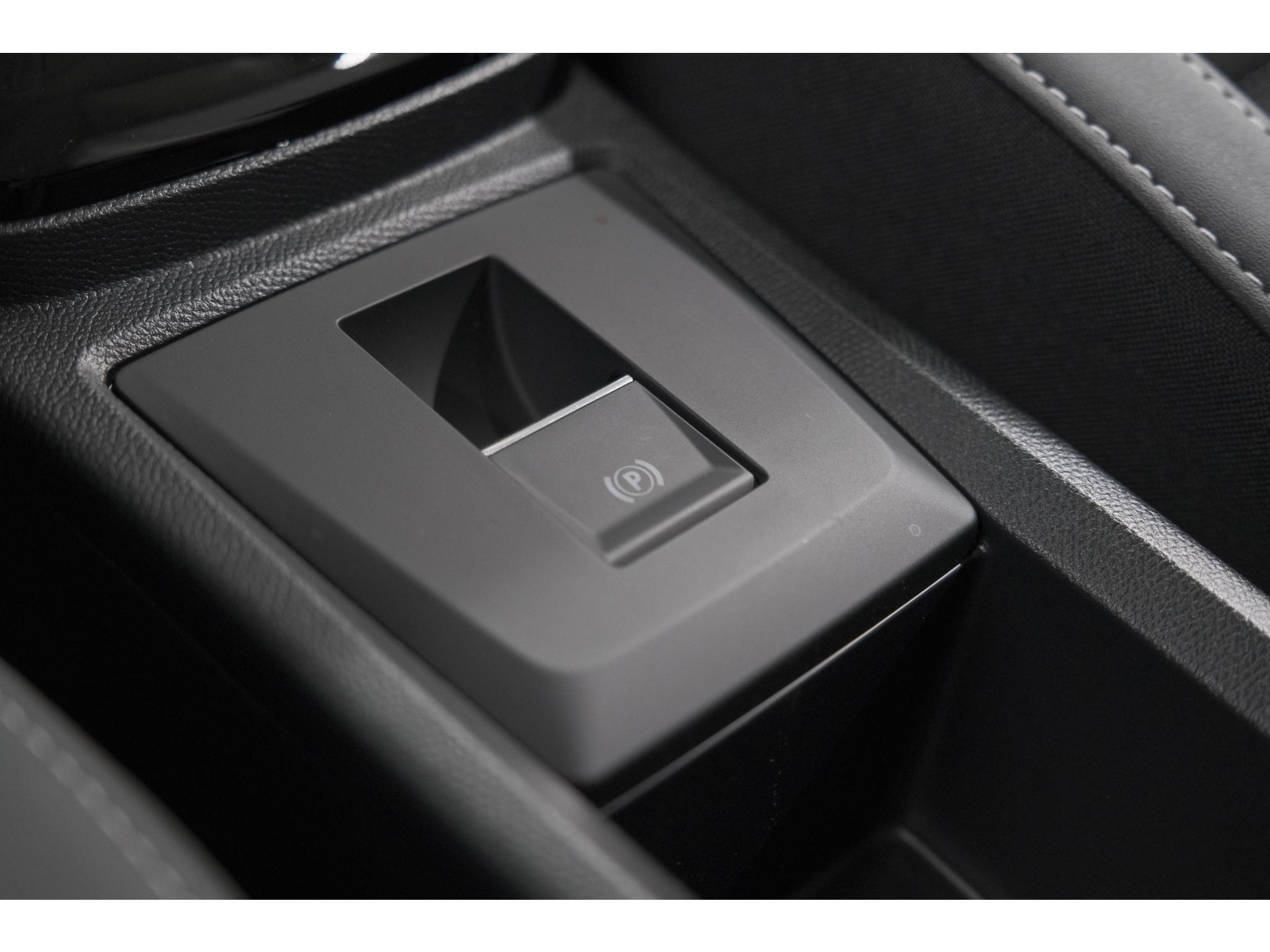 Citroen C3 Aircross 1.2 Hybrid 145pk Max | Camera | Dodehoekdetectie | Apple Carplay