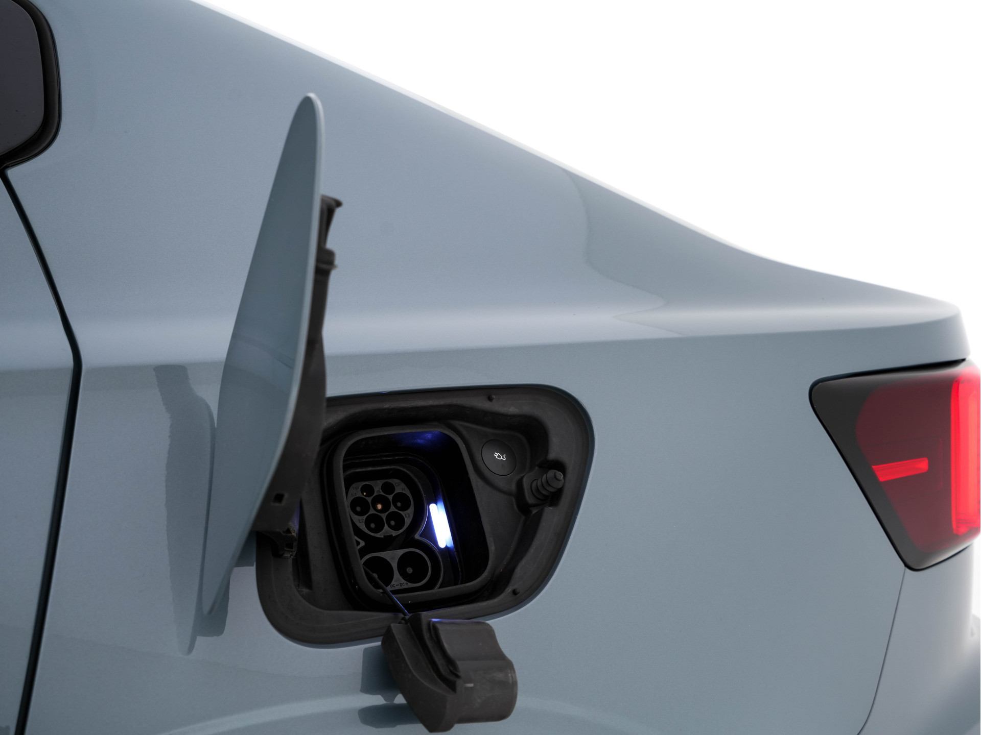 Polestar 2 Long Range Single Motor 78 kWh [ 3-Fase-11kW ] {SOH-95%} (INCL-BTW) *NAVI-FULLMAP | FULL-LED | KEYLESS | CAMERA | LANE-ASSIST | DIGI-COCKPIT | DAB+ | COMFORT-SEATS | ECC | PDC | 20''ALU*