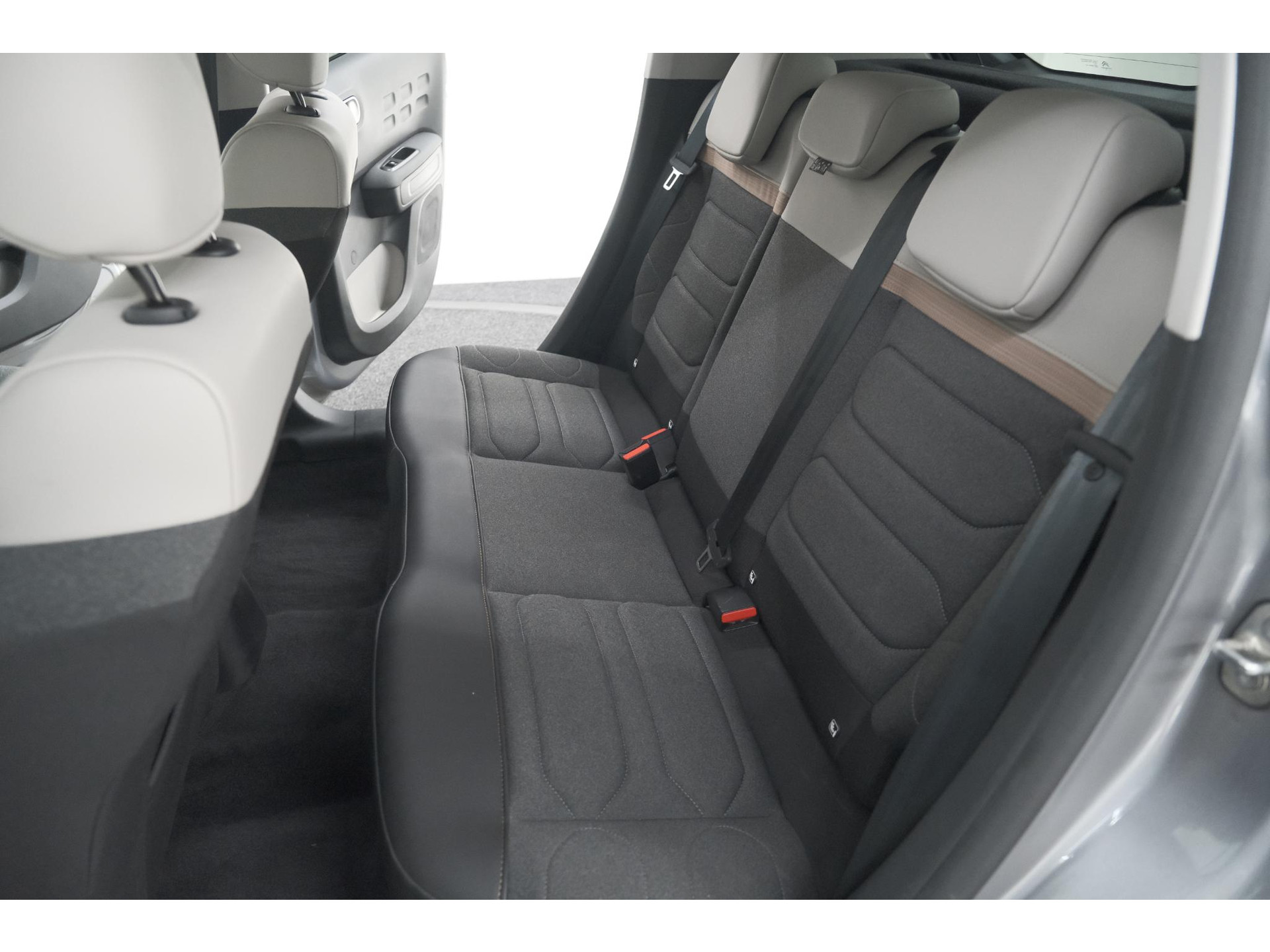 Citroen C3 PureTech 83 Max | Camera | Stoelverwarming | Navigatie | Parkeersensoren