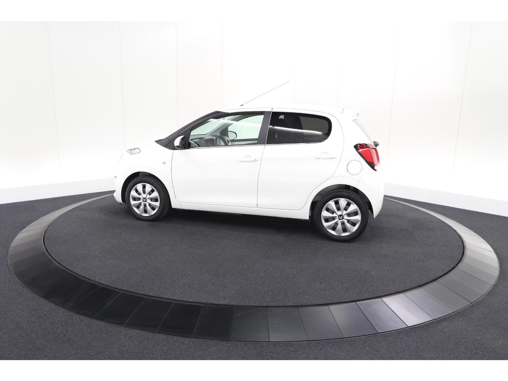 Citroen C1 1.0 VTi Feel | Bluetooth | Airco | Privacy Glas | 5 Deurs
