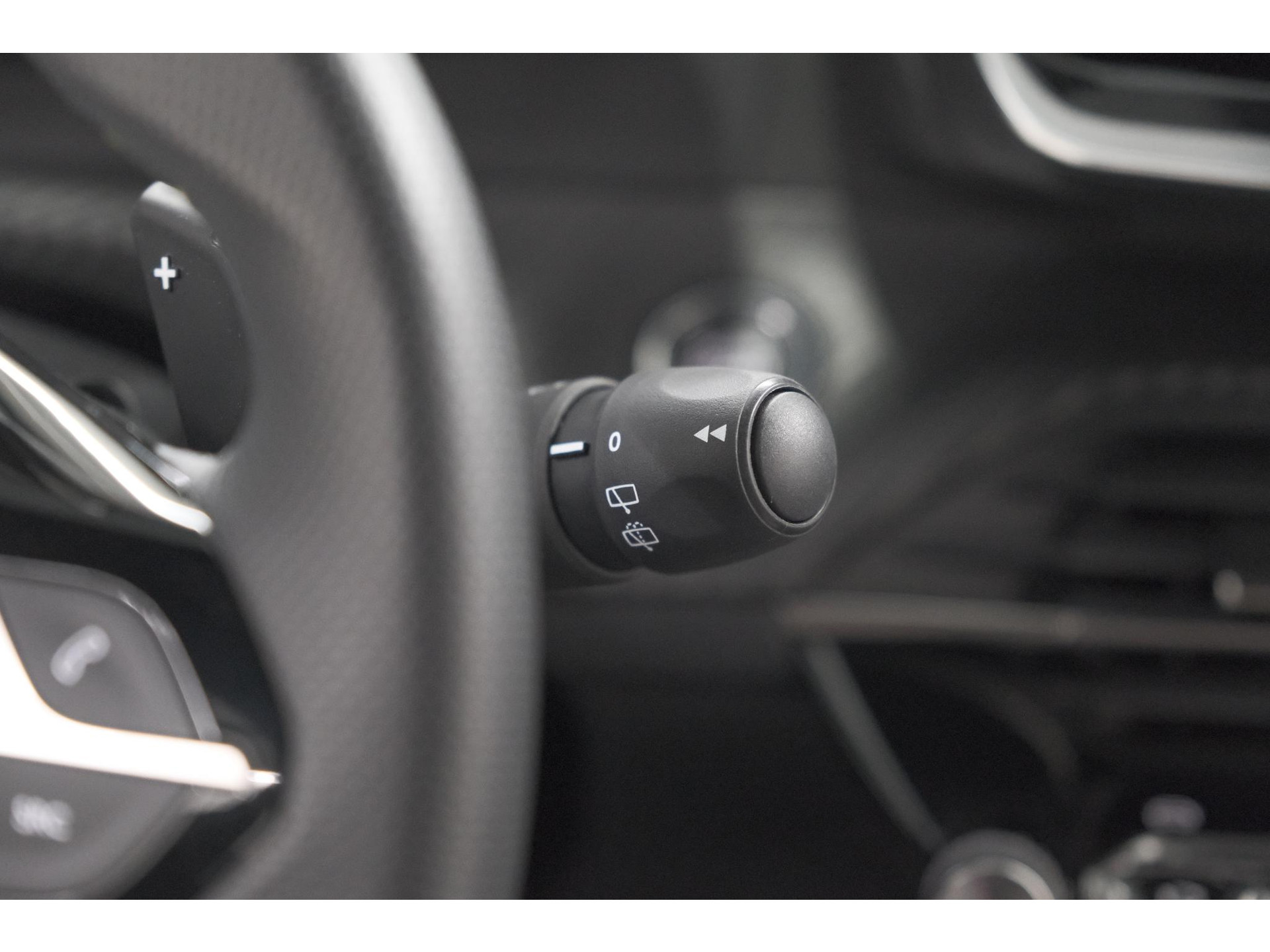 Peugeot 2008 Hybrid 145 e-DCS6 GT | Camera | Apple Carplay | Parkeersensoren