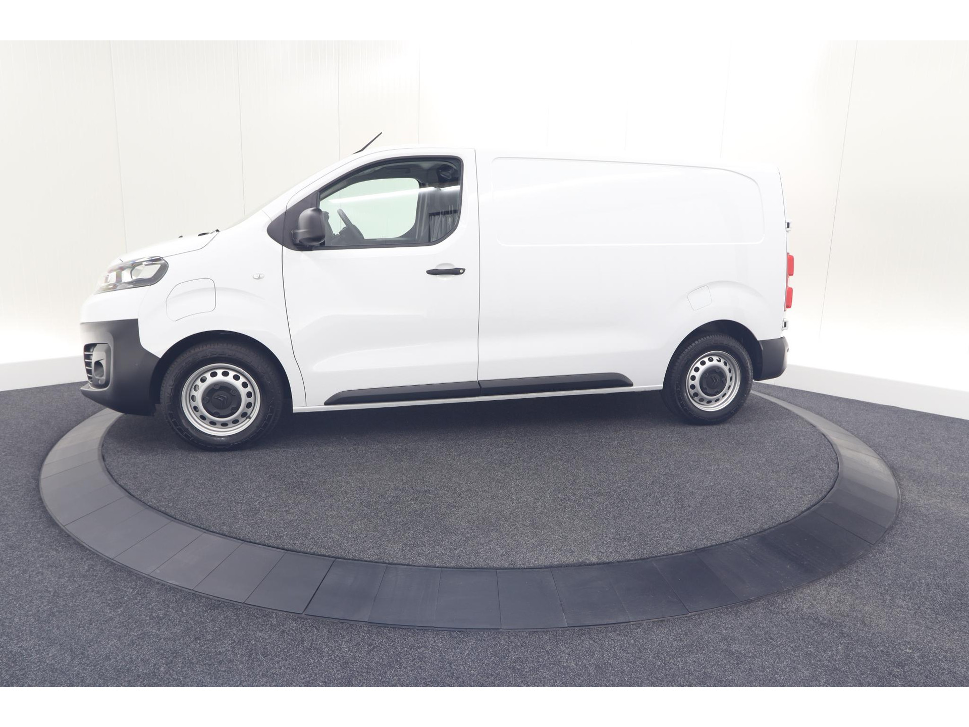 Citroen ë-Jumpy L2 136 50 kWh | Camera | Navigatie | Parkeersensoren | Apple Carplay