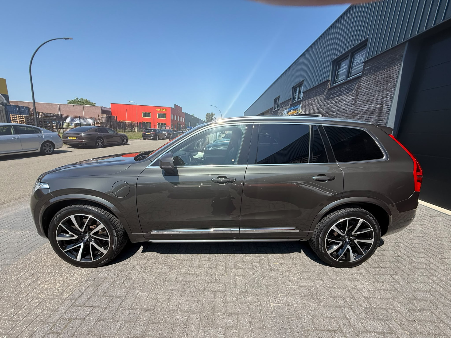 Volvo XC90 2.0 T8 Twin Engine AWD Inscription |3/6/12MND GARANTIE| NIEUWE APK |  7 PERS |  PANO DAK | LEDER | PANO DAK | CRUISE |