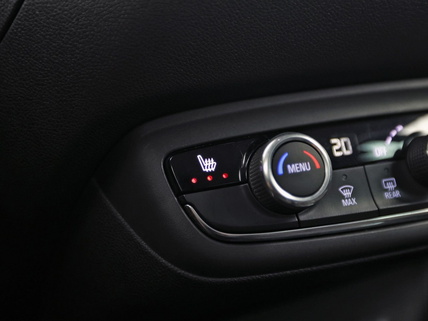 Opel Crossland X 1.2 Turbo Innovation (APPLE CARPLAY, GROOT NAVI, CLIMATE, STUUR/STOELVERWARMING, 360 CAMERA, SPORTSTOELEN, GETINT GLAS, CRUISE, LM VELGEN, NIEUWSTAAT)