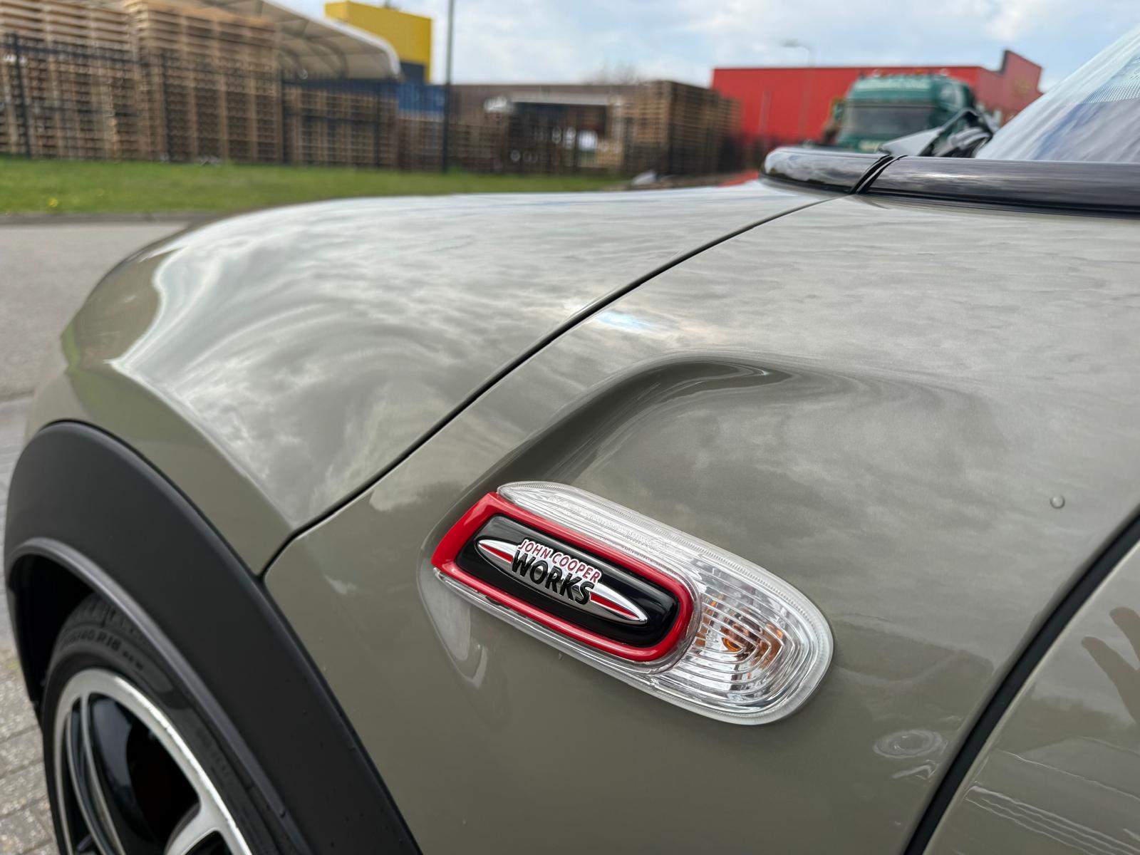 MINI Mini 2.0 John Cooper Works Chili | 1E EIGENAAR | 3/6/12MND GARANTIE | 230PK | PANO | ACC | CARPLAY | LED | HEAD-UP | NAVI | DAB |