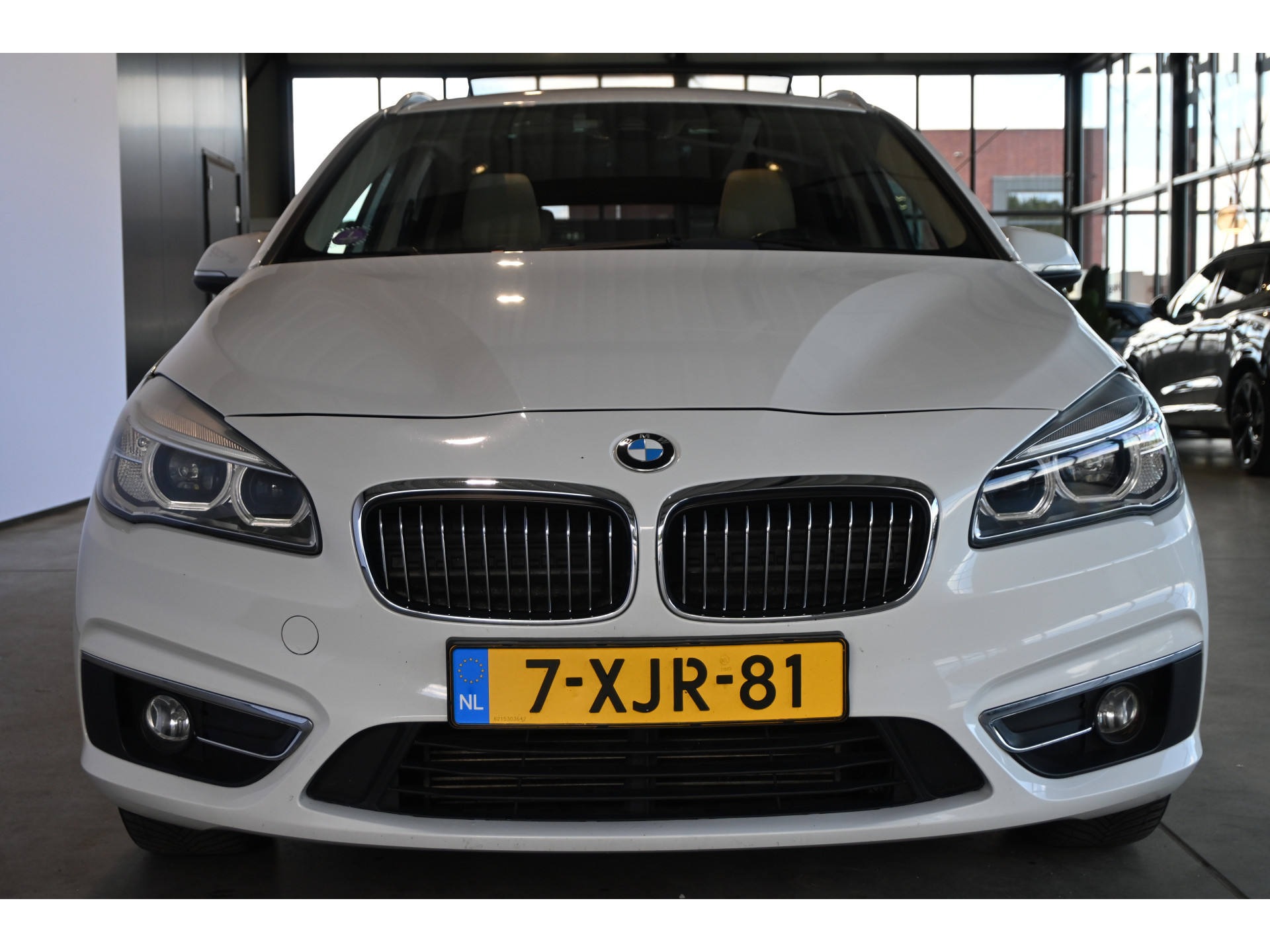 BMW 2-serie Active Tourer 218i High Executive Nap Clima Cruise Panoramadak Trekhaak PDC Navigatie LED Stoelverwarming Inruil Mogelijk!