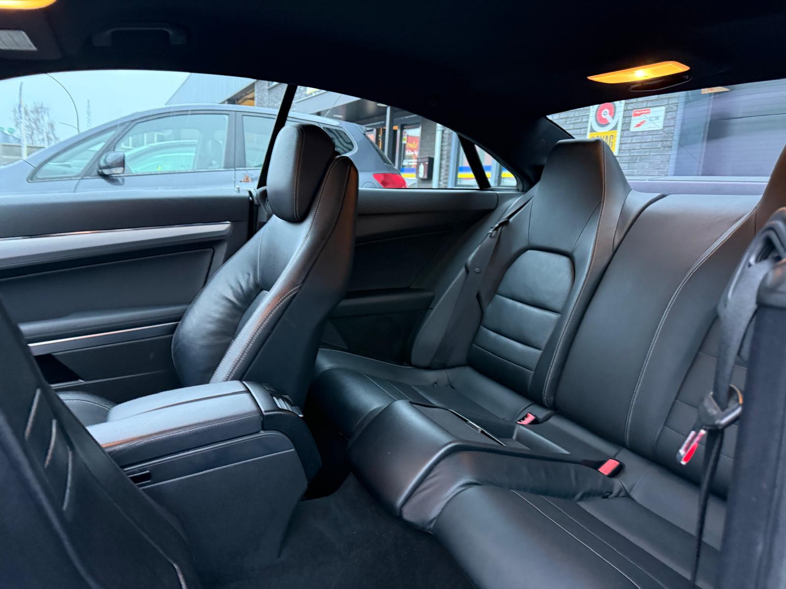 Mercedes-Benz E-klasse Coupé 200 CGI Avantgarde | 2E EIGENAAR | 3/6/12MND GARANTIE | LEDER | NAVI | CRUISE | LMV |