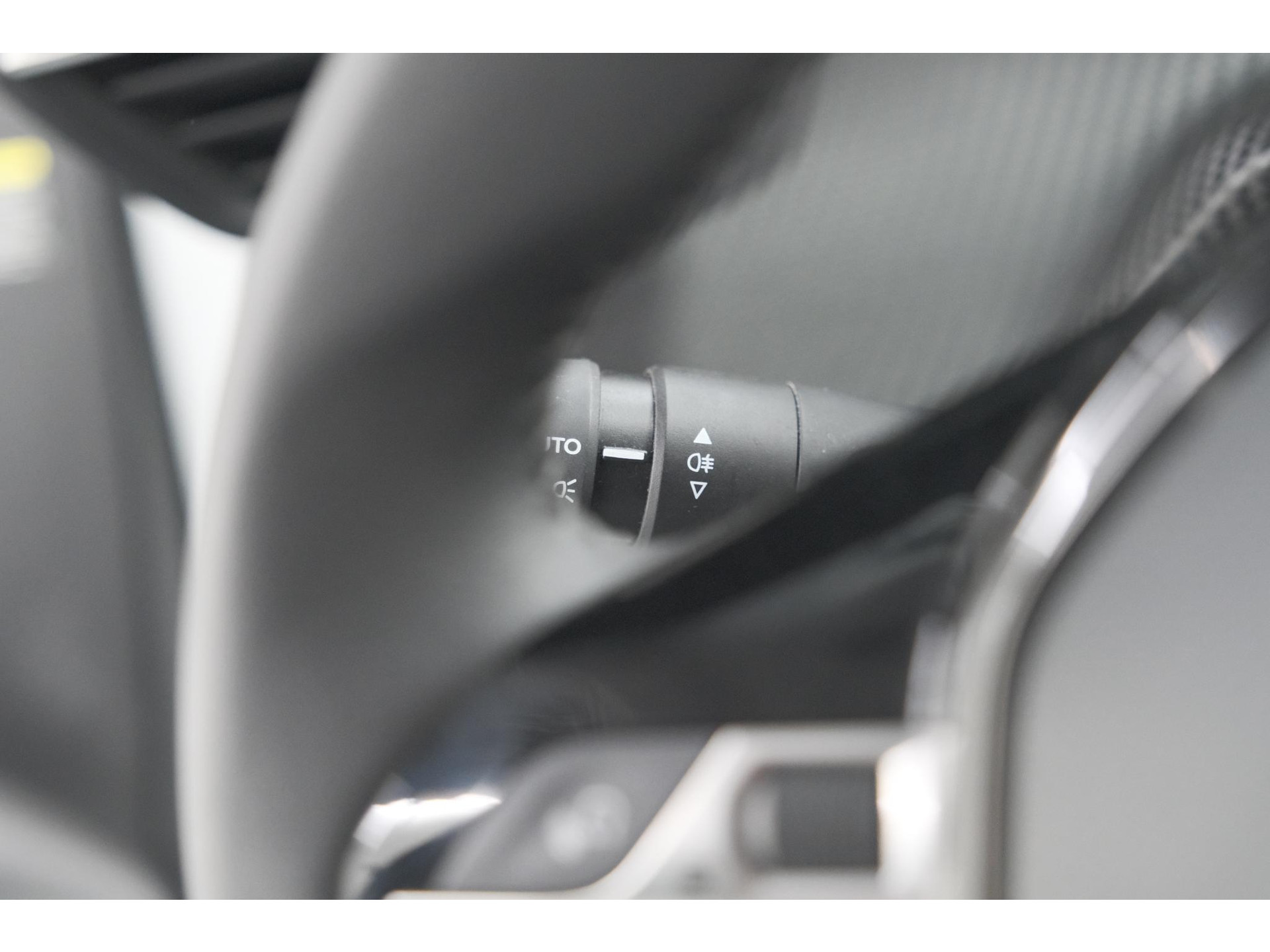 Peugeot 208 PureTech 100 Allure Pack | Camera | Apple Carplay | Stoelverwarming | Parkeersensoren